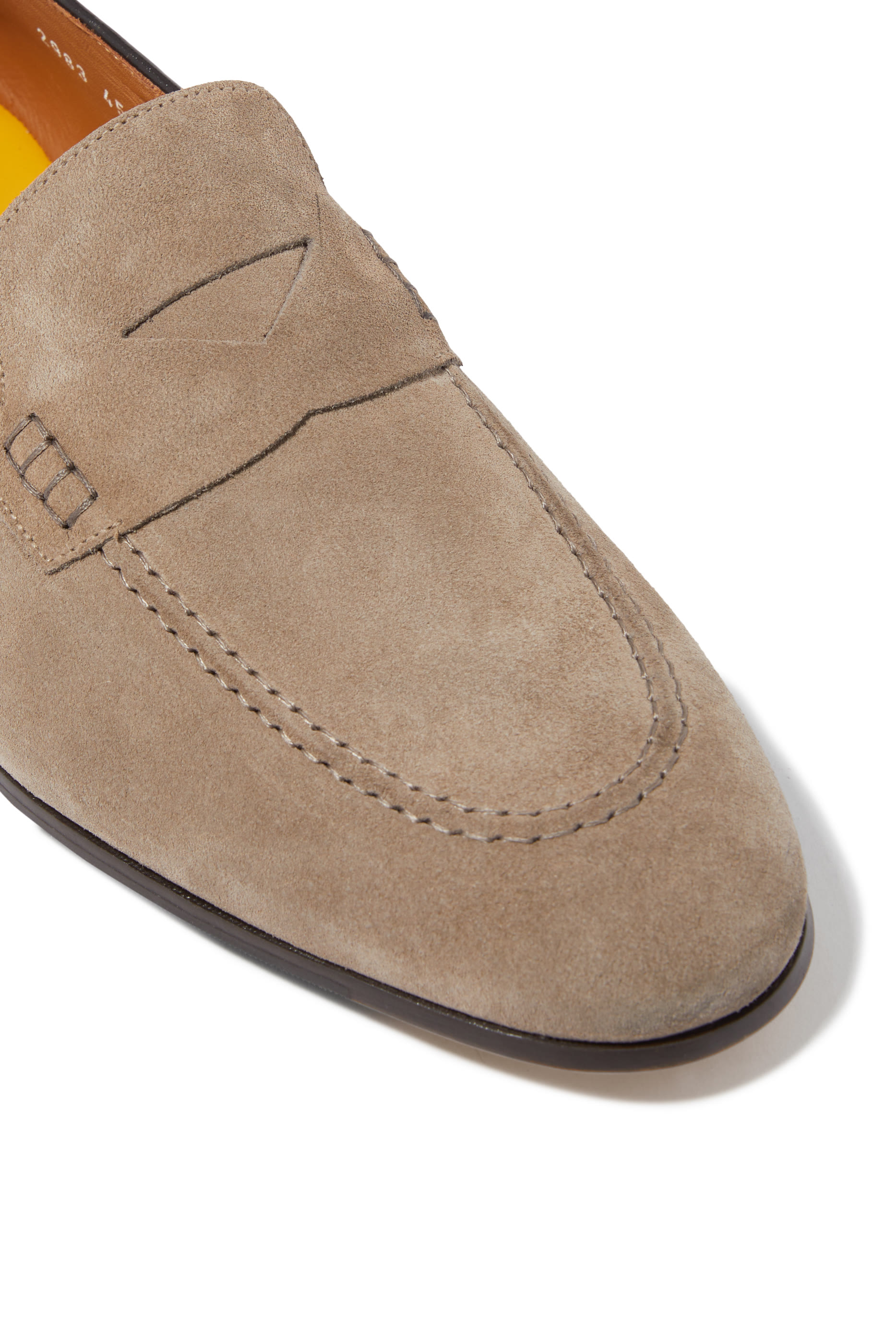 حذاء بيني سهل الإرتداء