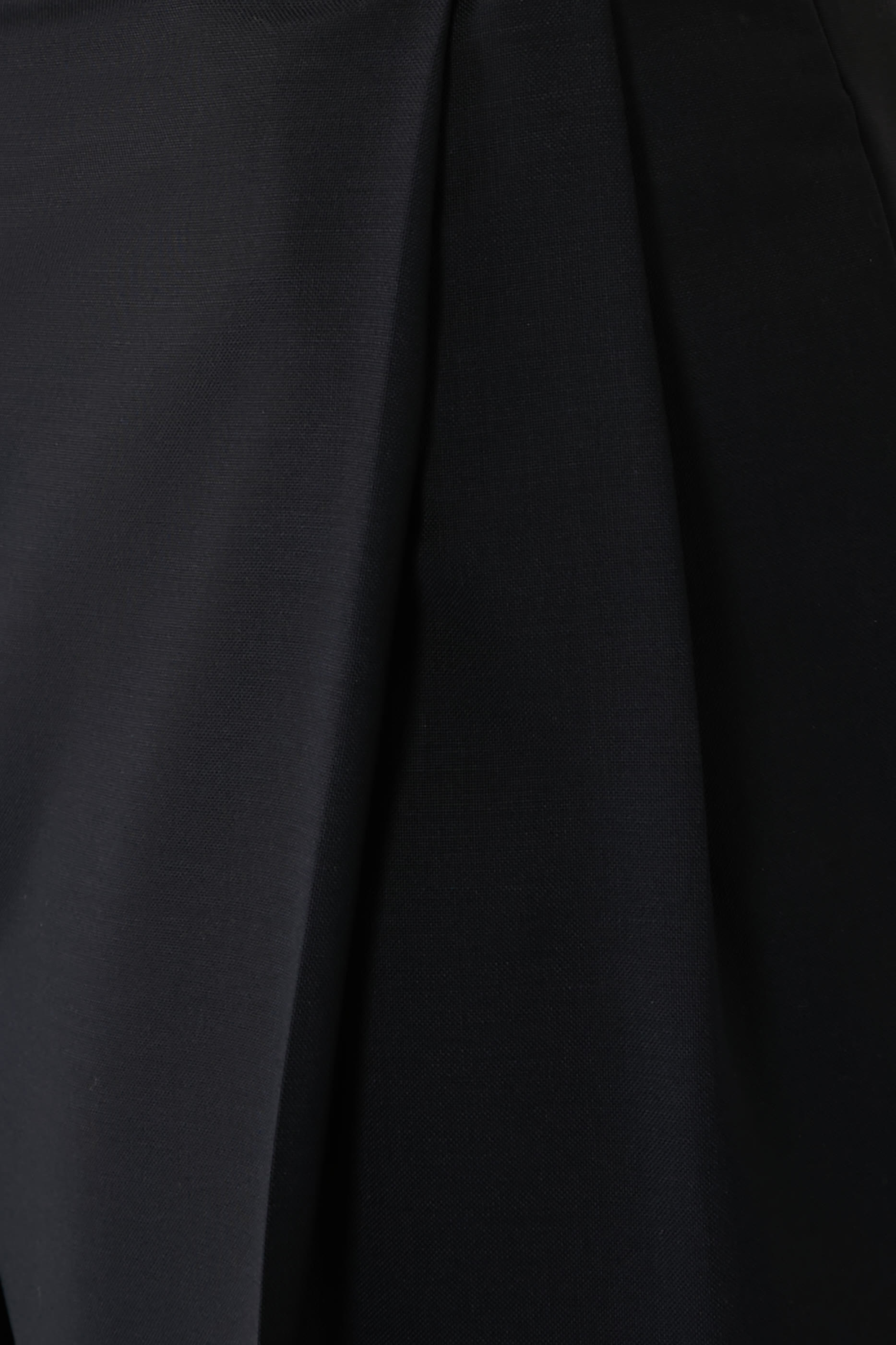 بنطال بقصة مريحة بخصر متوسط الارتفاع