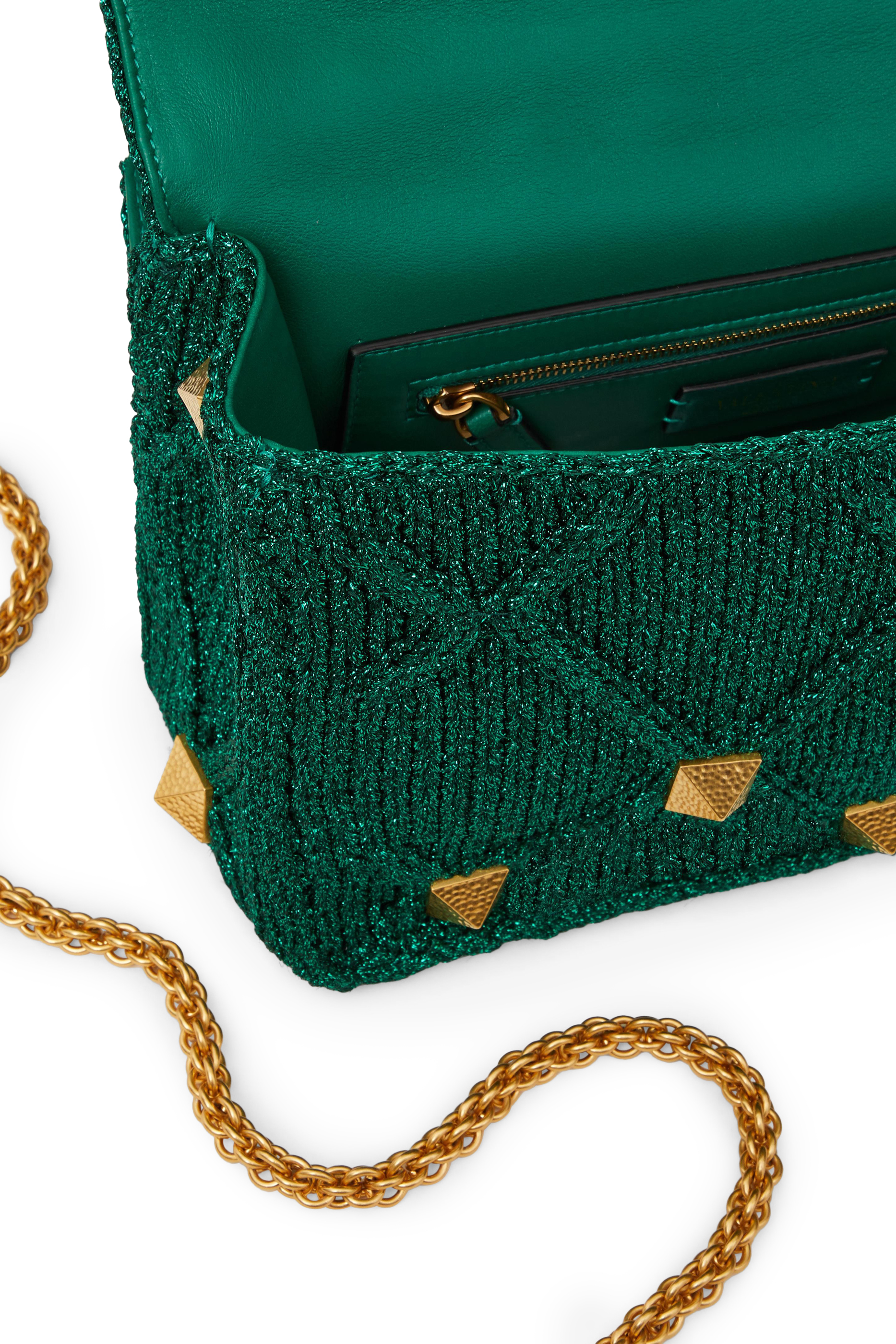 حقيبة فالنتينو غارافاني رومان منسوجة بحلي هرمية