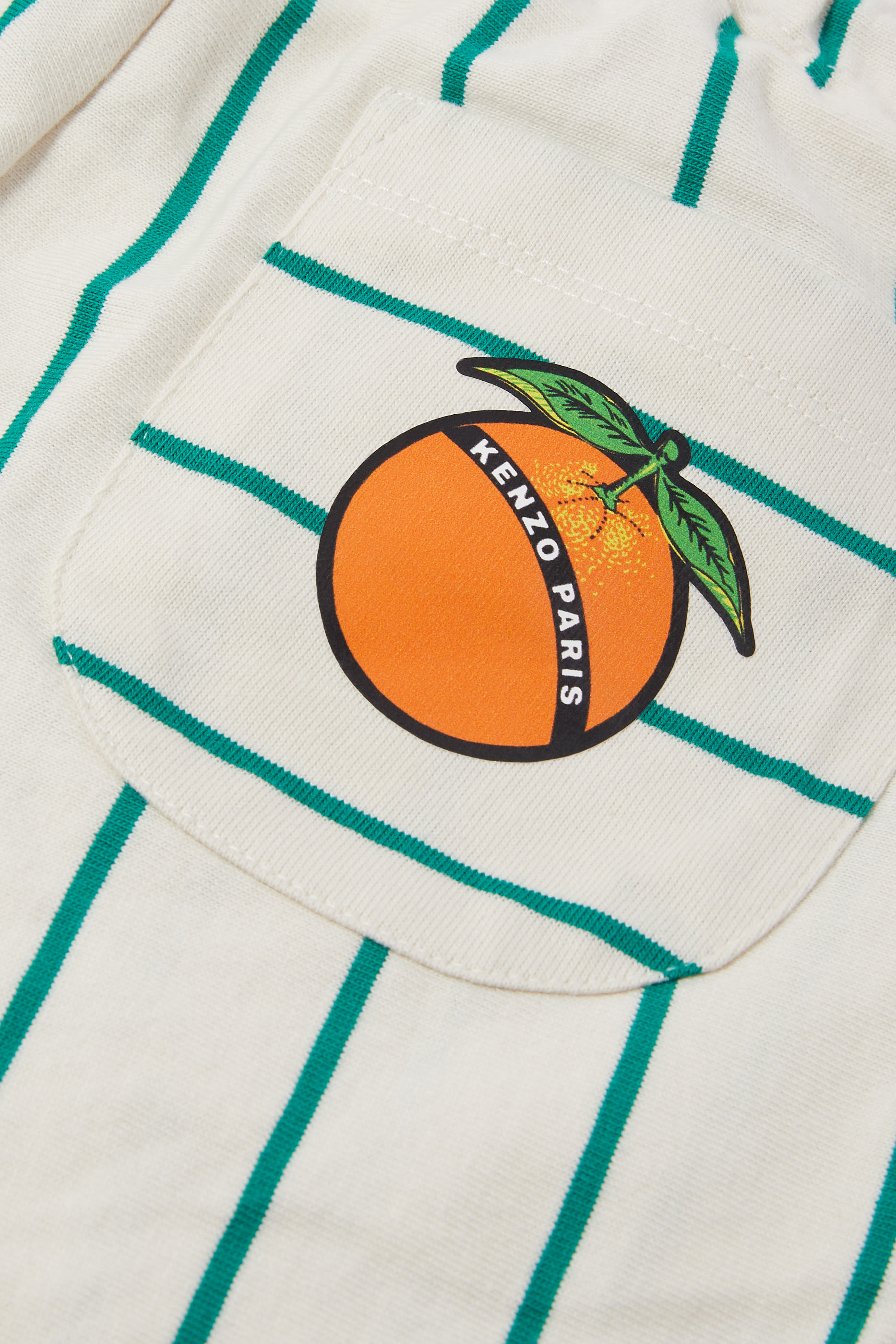 شورت بنقشة شعار الماركة وفاكهة للأطفال