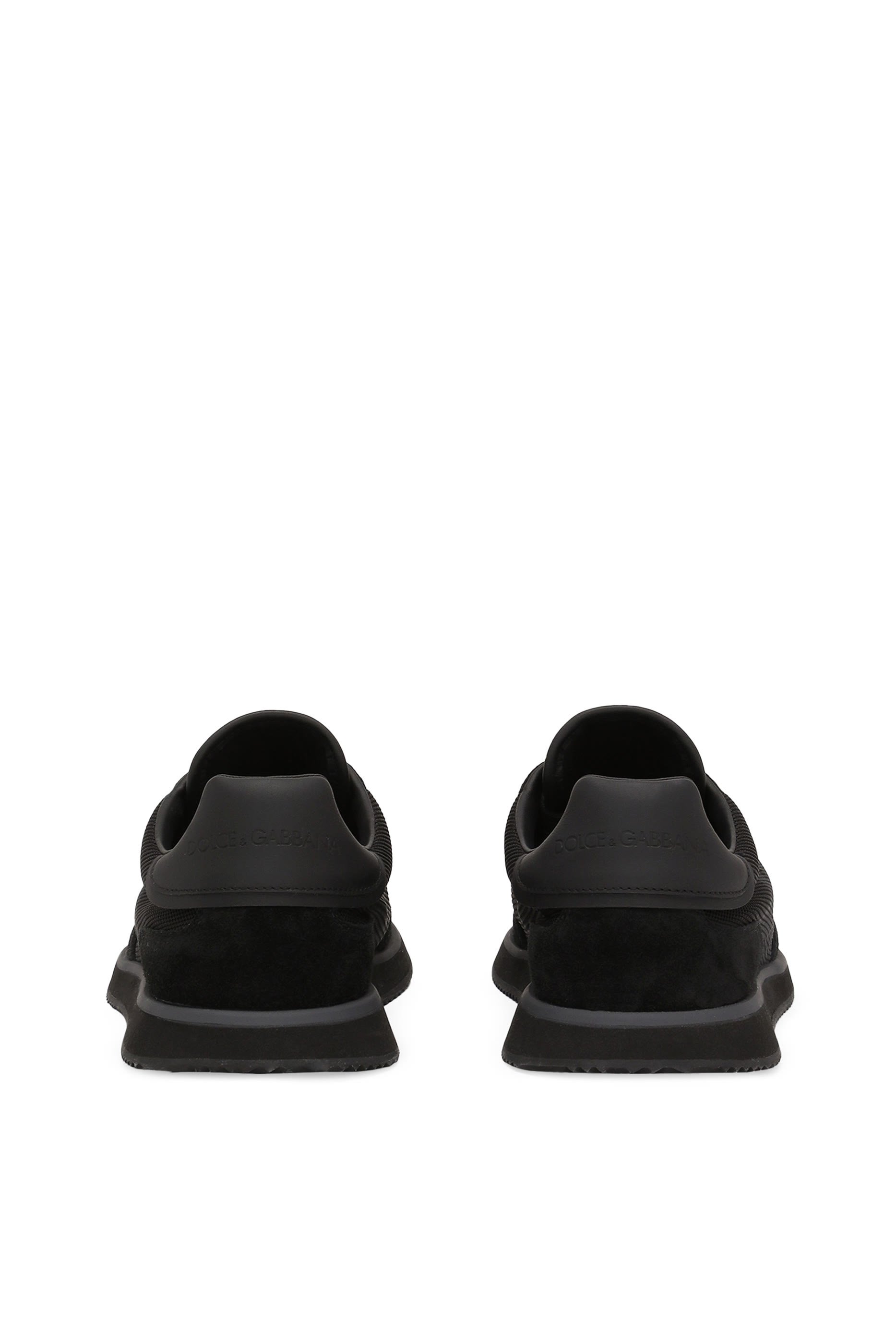 سنيكرز كوشن بشعار الماركة