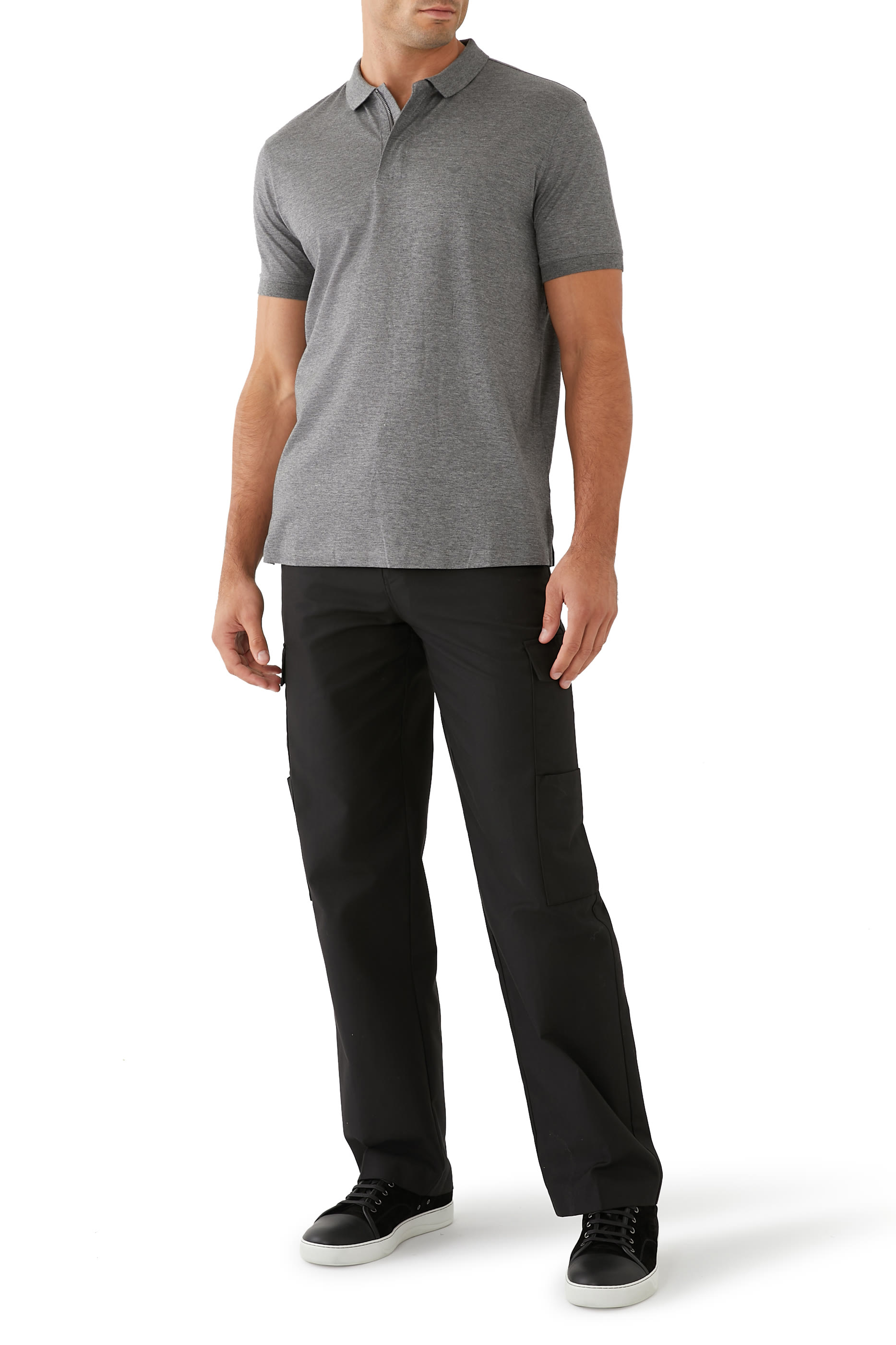 قميص بولو بأكمام قصيرة