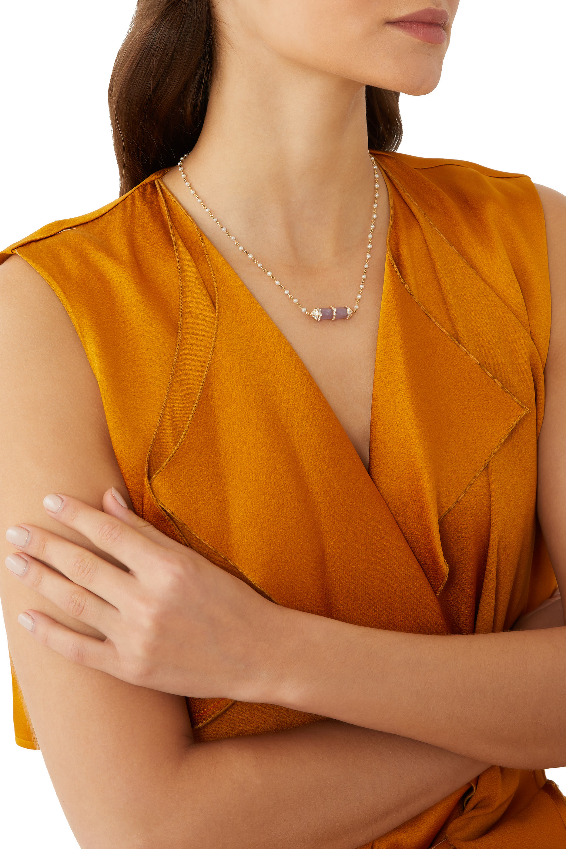 قلادة شاكارا بحلية أفقية متوسطة مرصعة بالماس والجمشت ذهب أصفر عيار 18