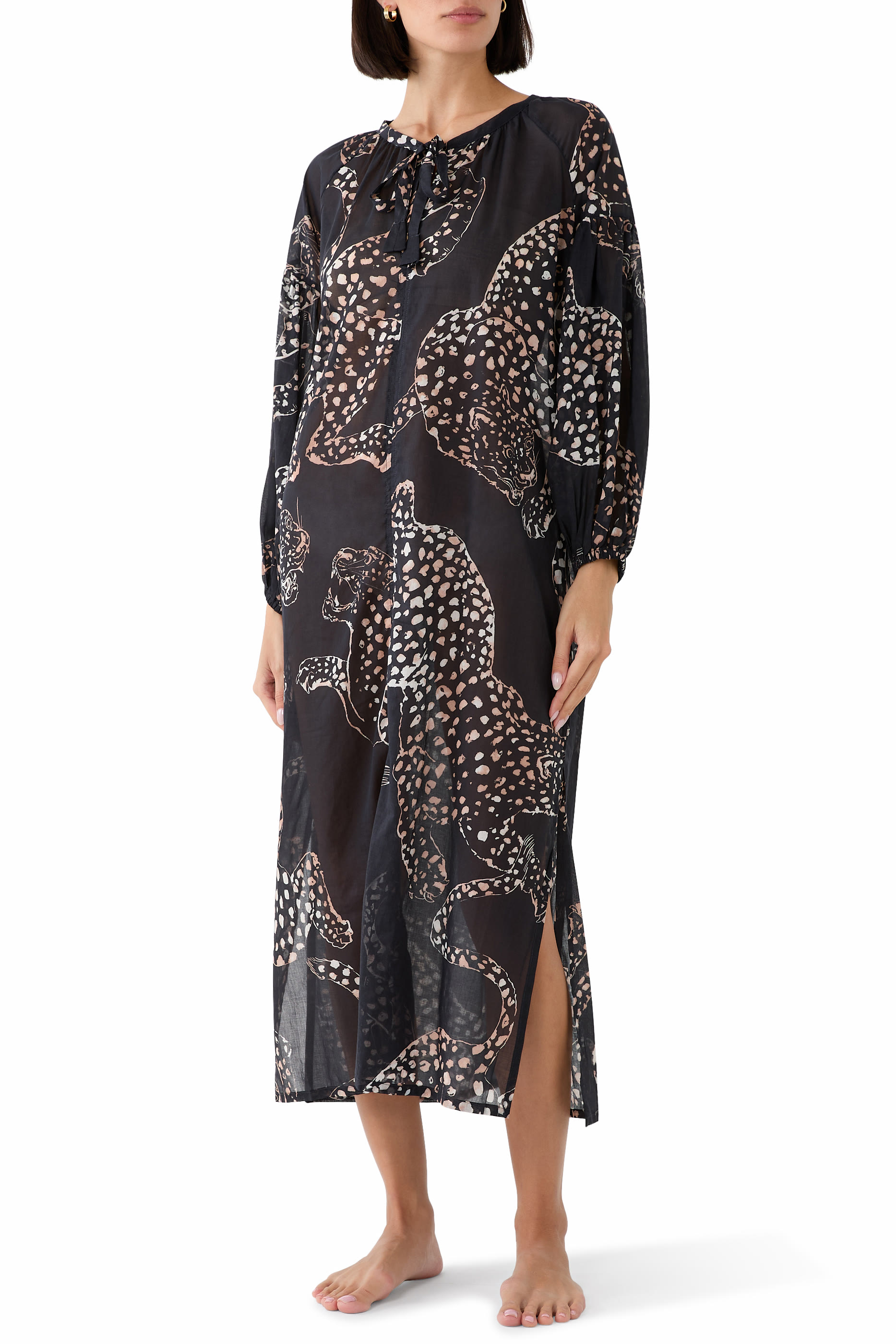 قفطان بقصة واسعة بأكمام طويلة مزين بطبعة فهد