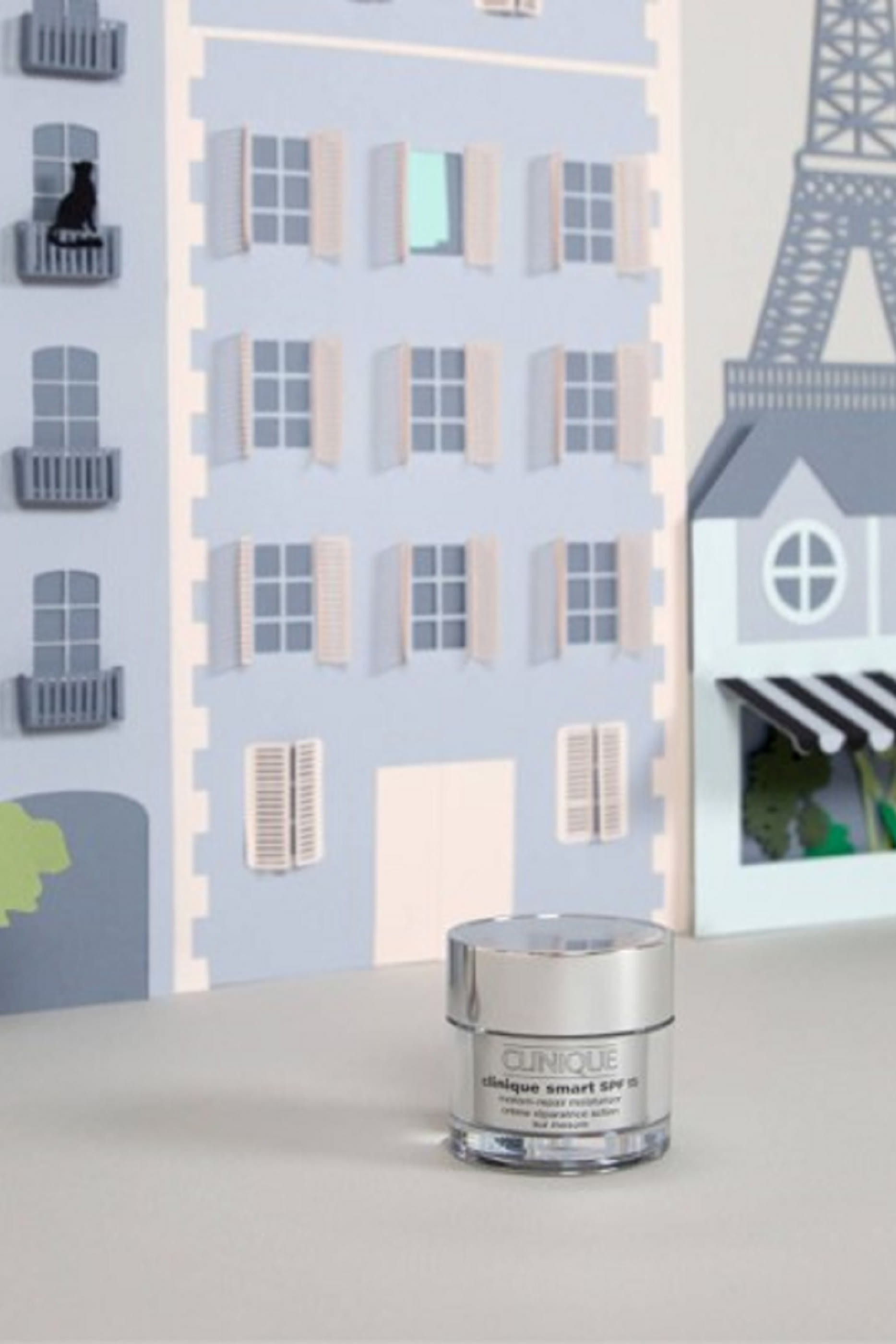 مرطب كلينيك سمارت كستم ريبير نوع 3 بعامل حماية SPF 15  طويل الأمد، 50 مل