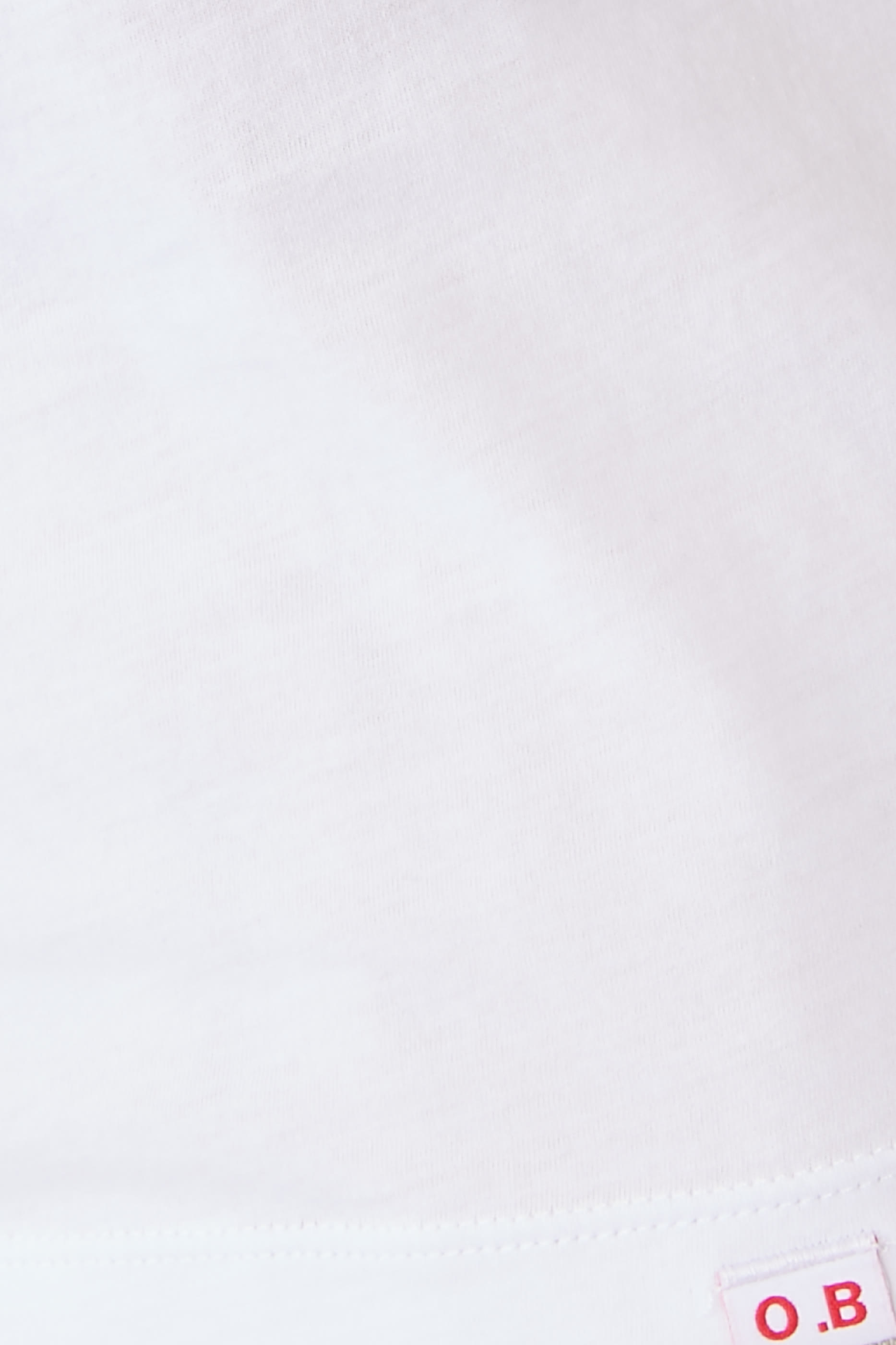 تيشيرت او بي- تي