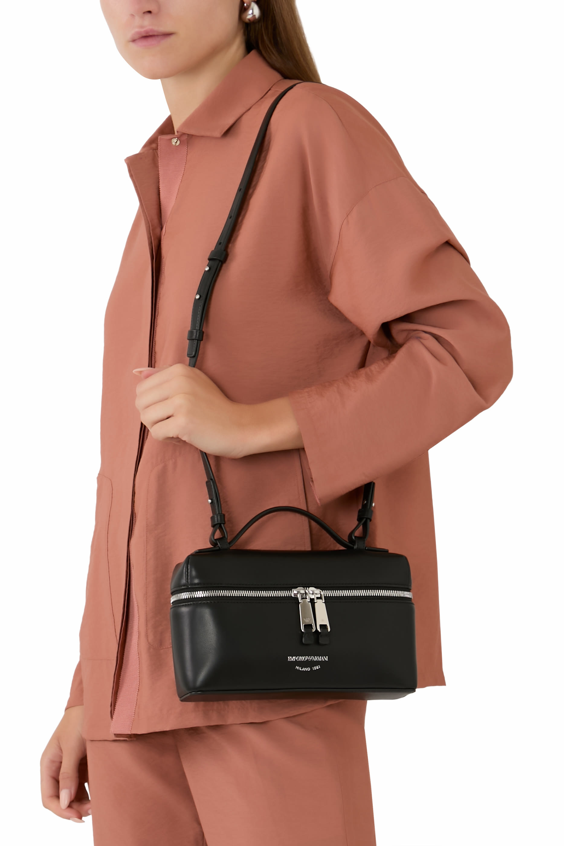 حقيبة مكيا بحمالة كتف جلد نابا