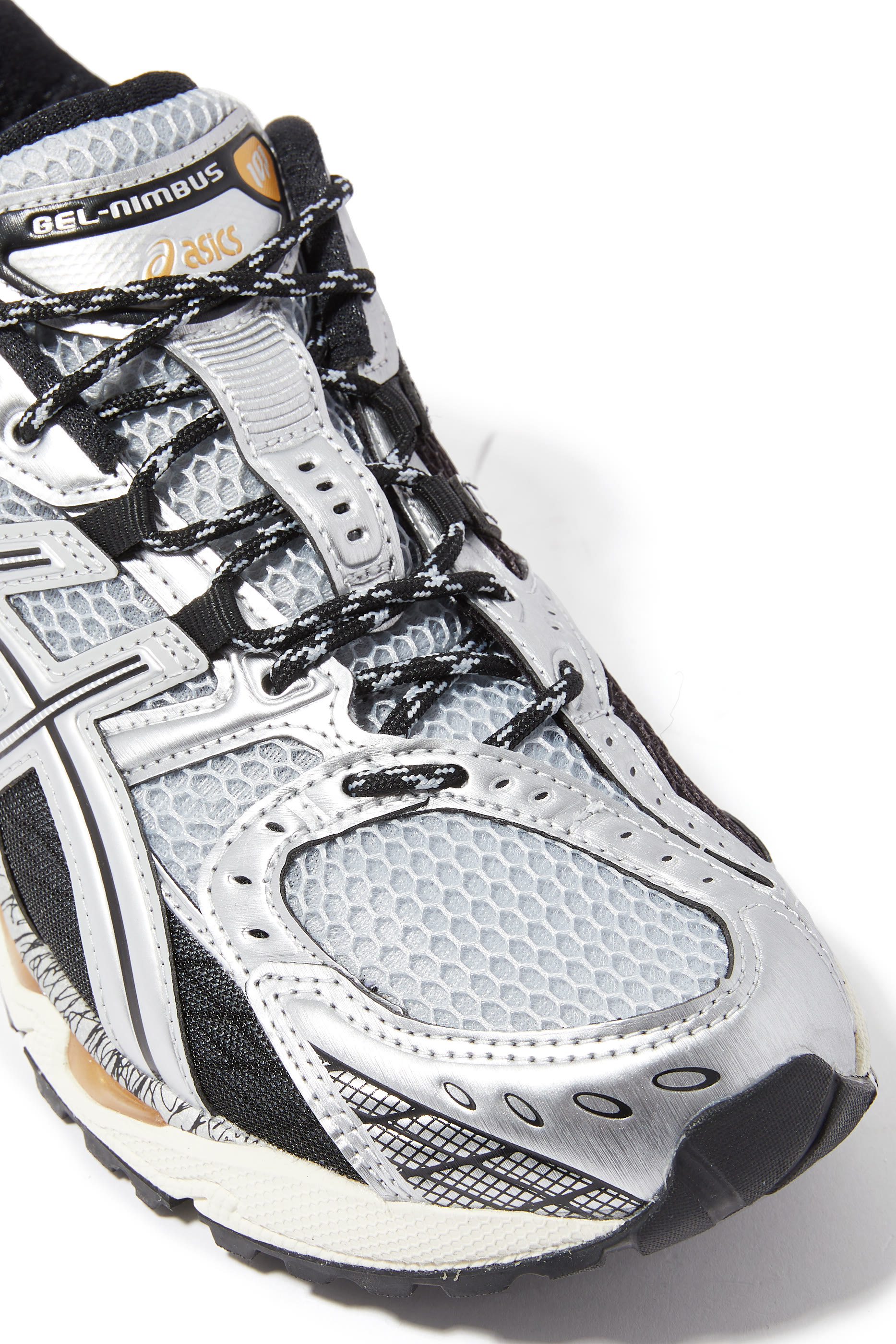 سنيكرز جل نيمبوس 10.1