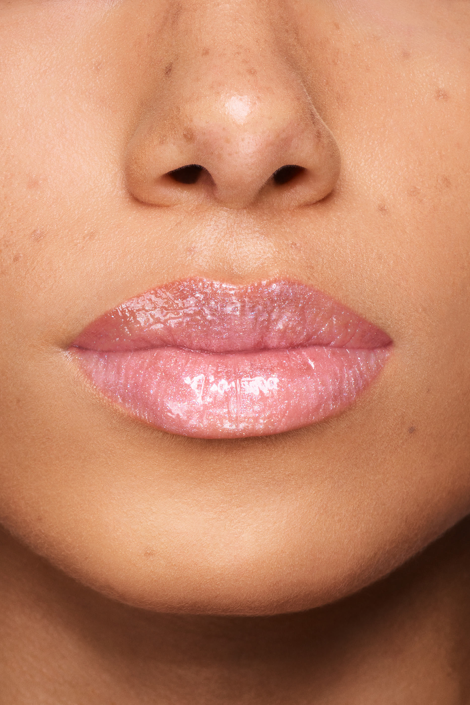 ملمع شفاه شيمر جيل جلوس