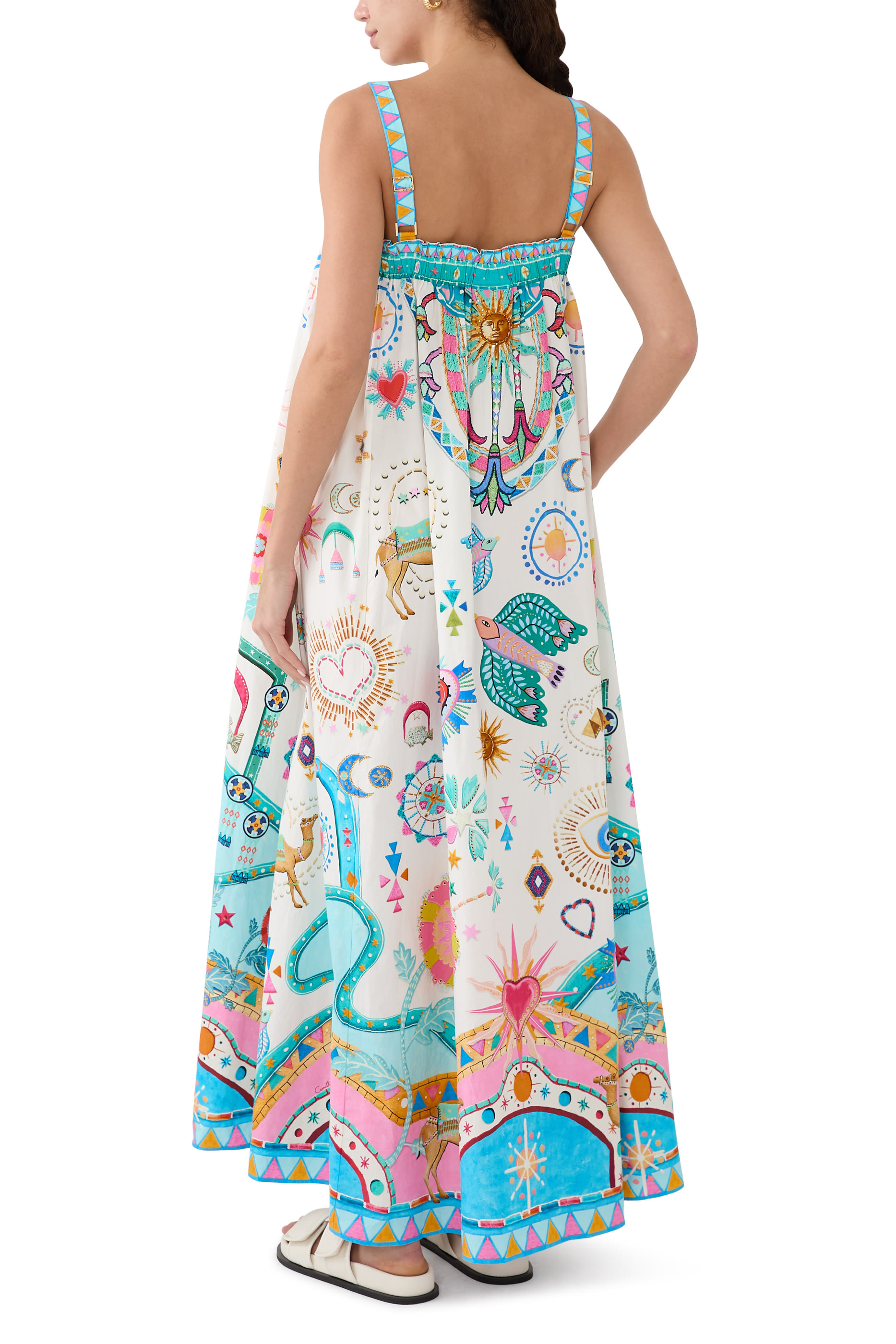 فستان صيفي طويل بحمالات عريضة