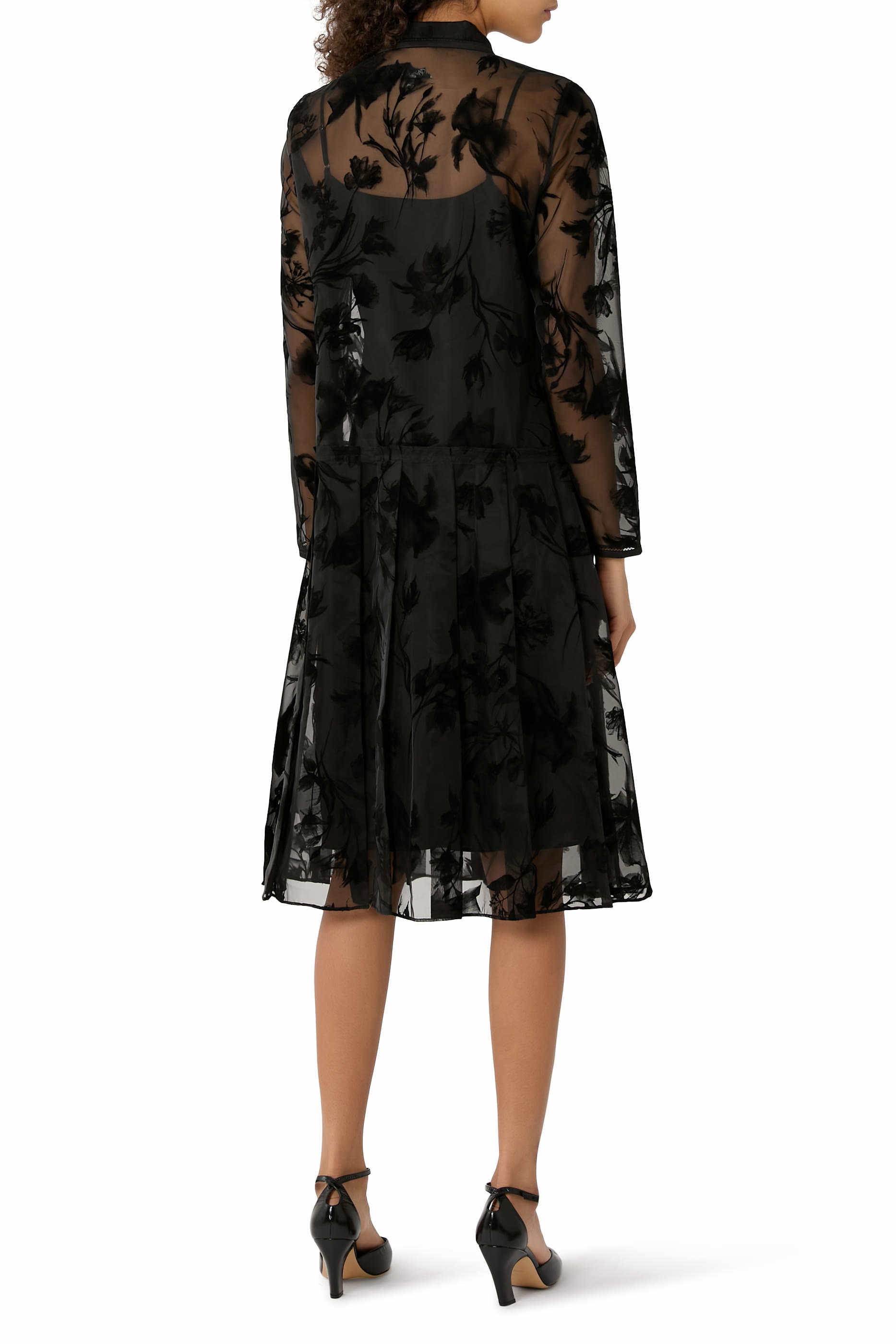 فستان بنمط قميص أورجانزا بتفاصيل بارزة الملمس