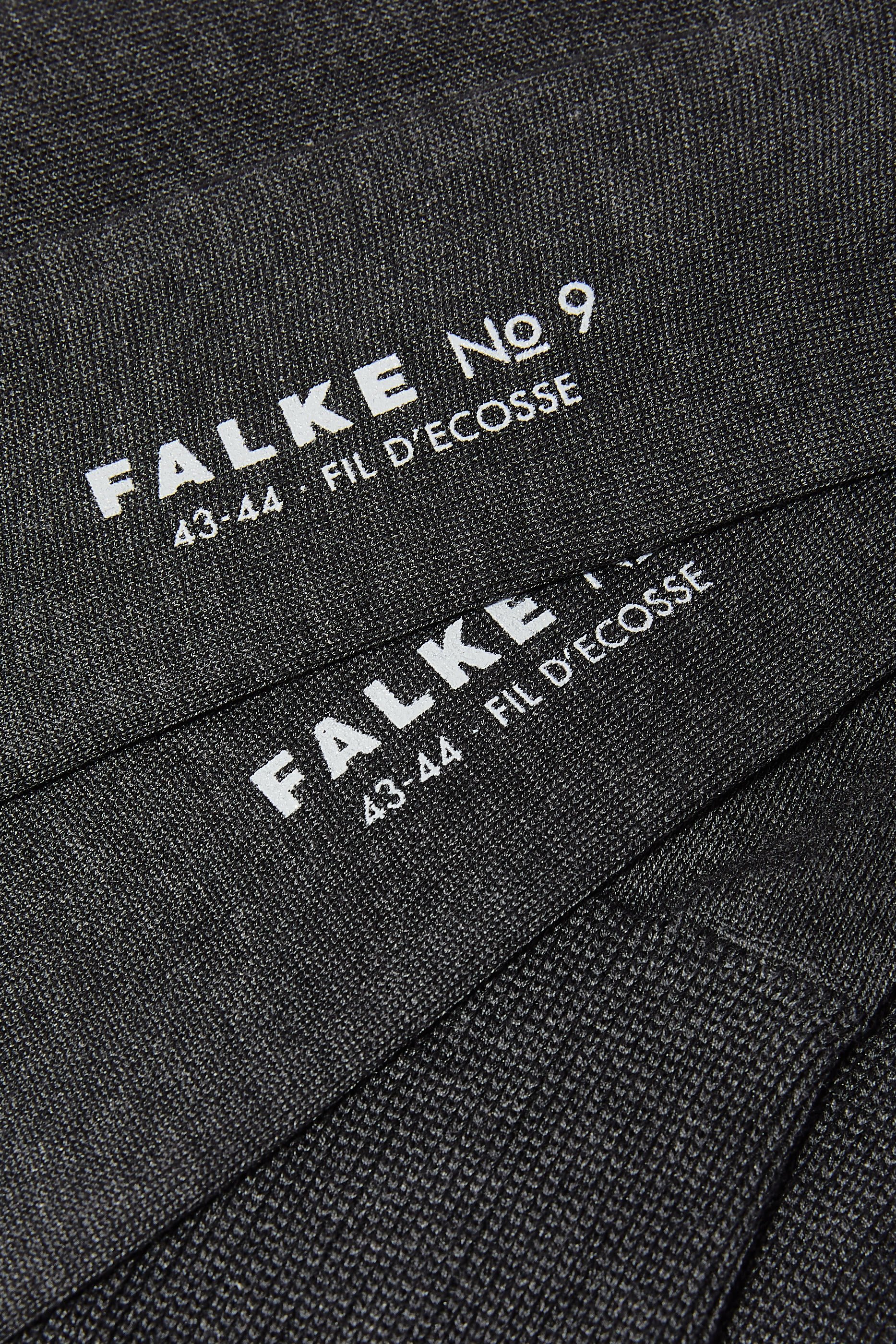 جورب ايربورت بشعار الماركة