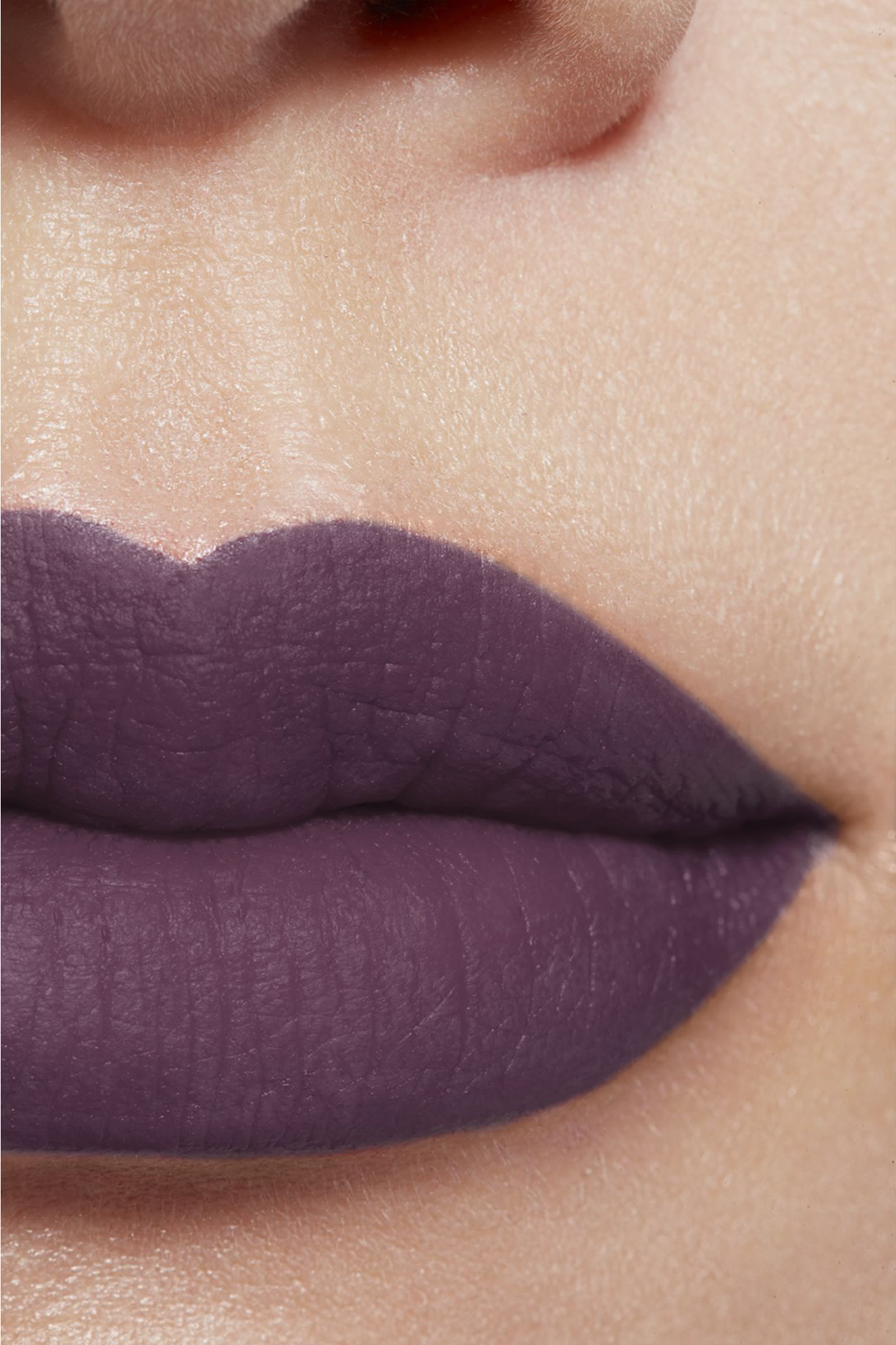 احمر شفاه Chanel Rouge Allure Liquid Velvet Ultrawear Intense مات سائل