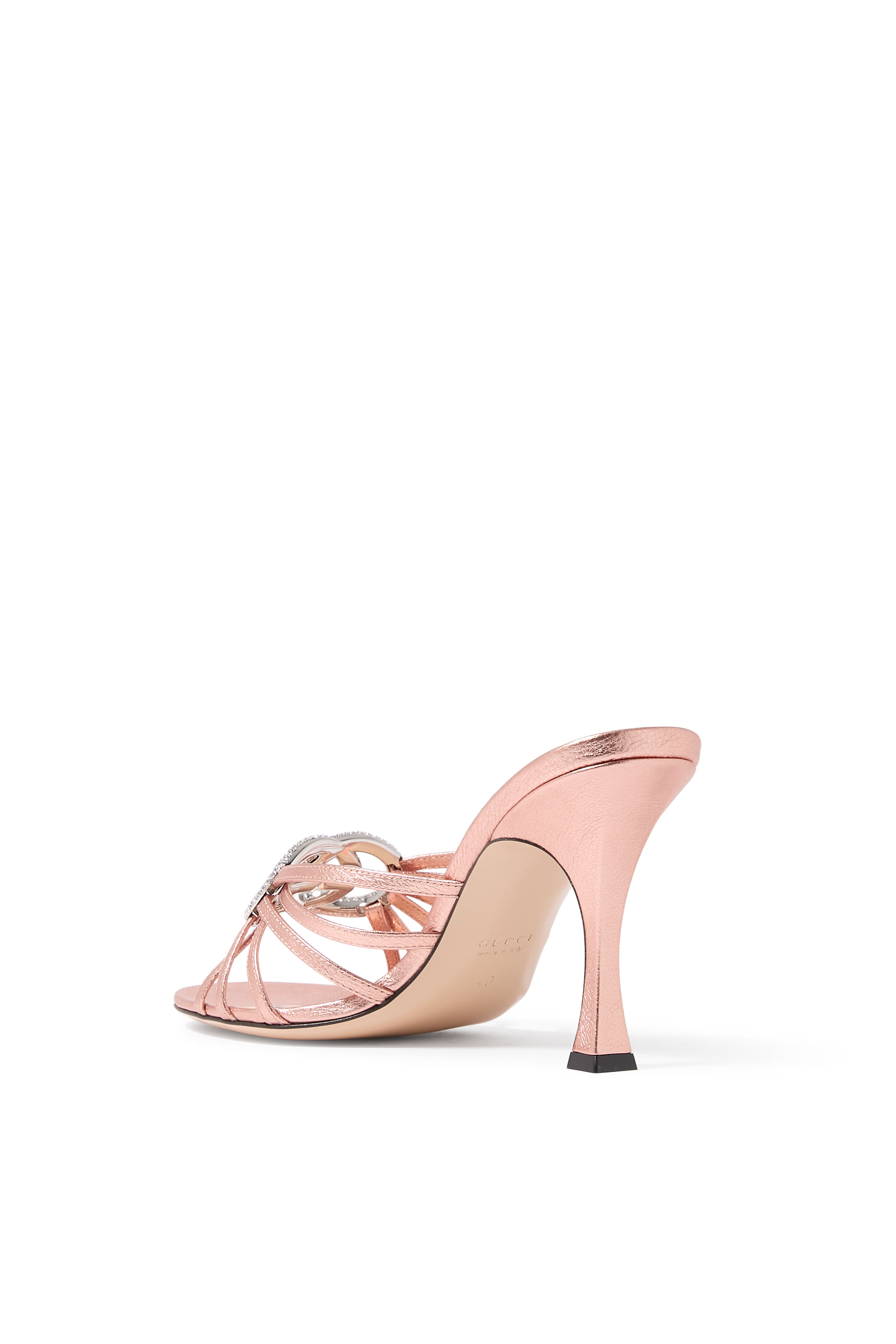 حذاء مفتوح 85 بشعار الماركة متداخل