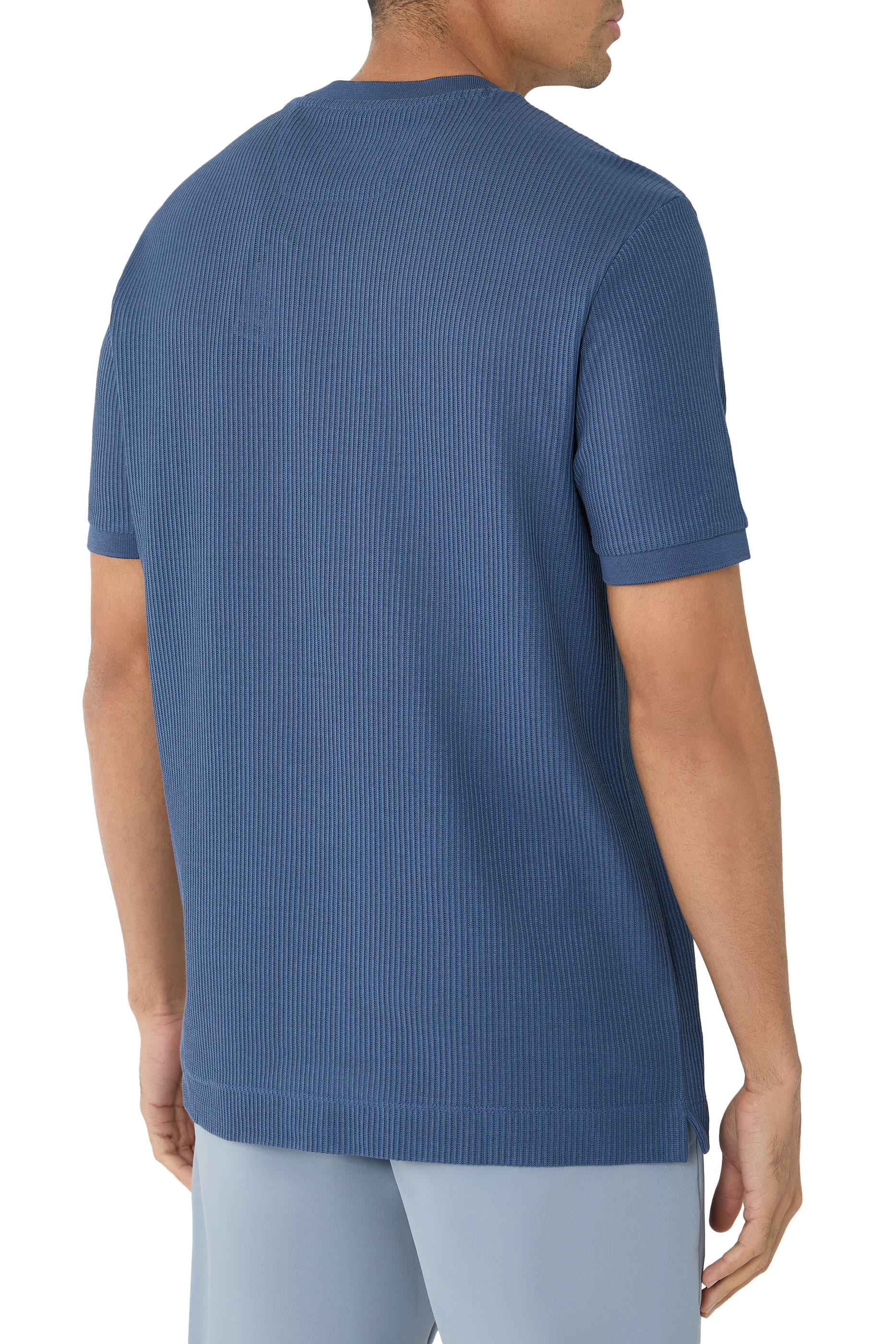 تيشيرت بقصة عادية قطن