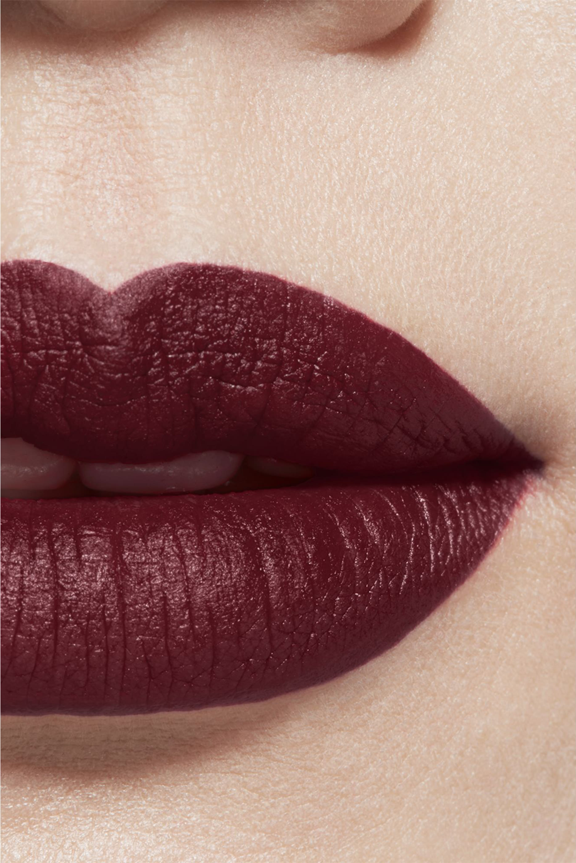 أحمر شفاه Rouge Allure Velvet