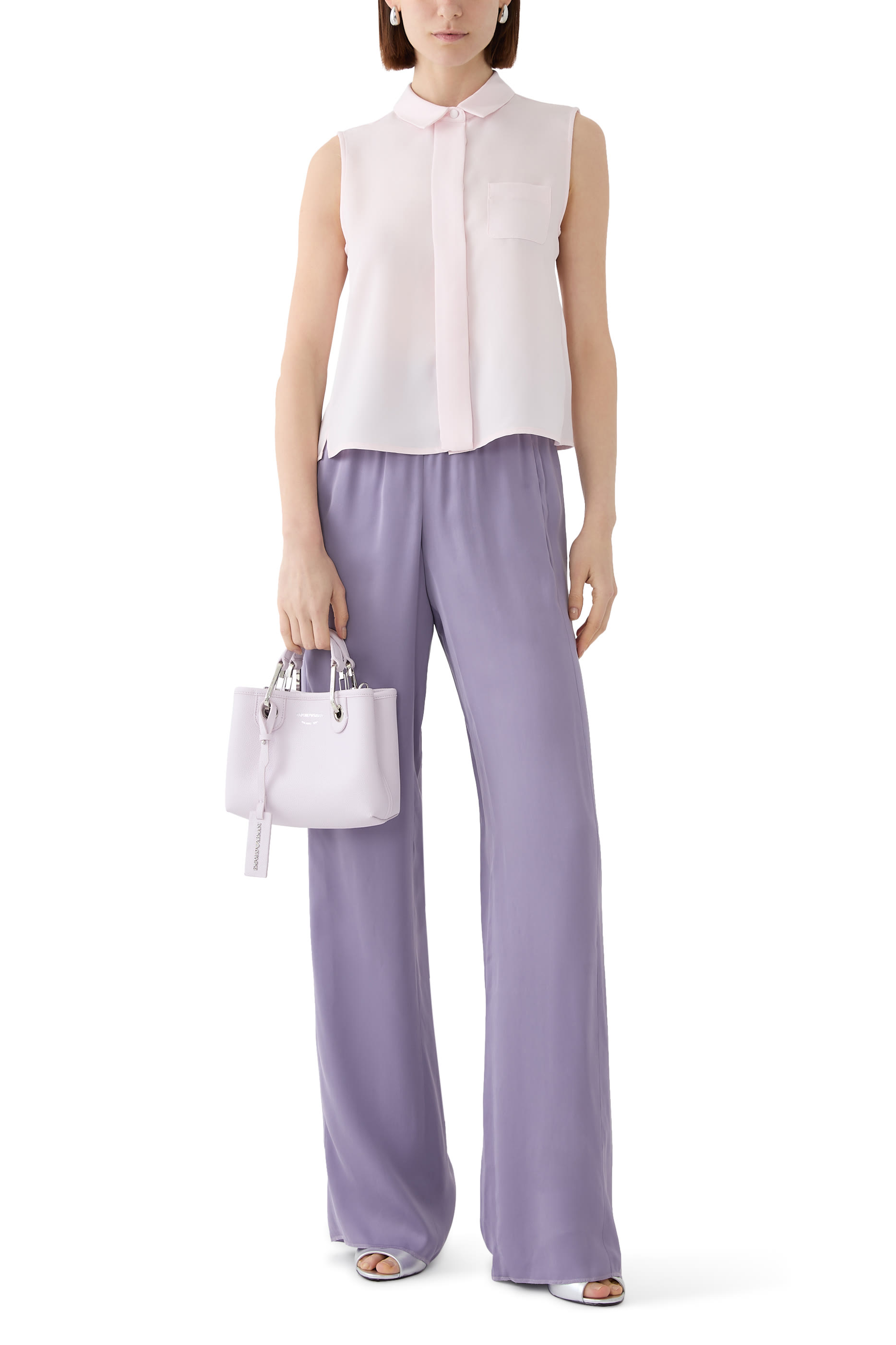 بلوزة بلا أكمام كريب انسيابي