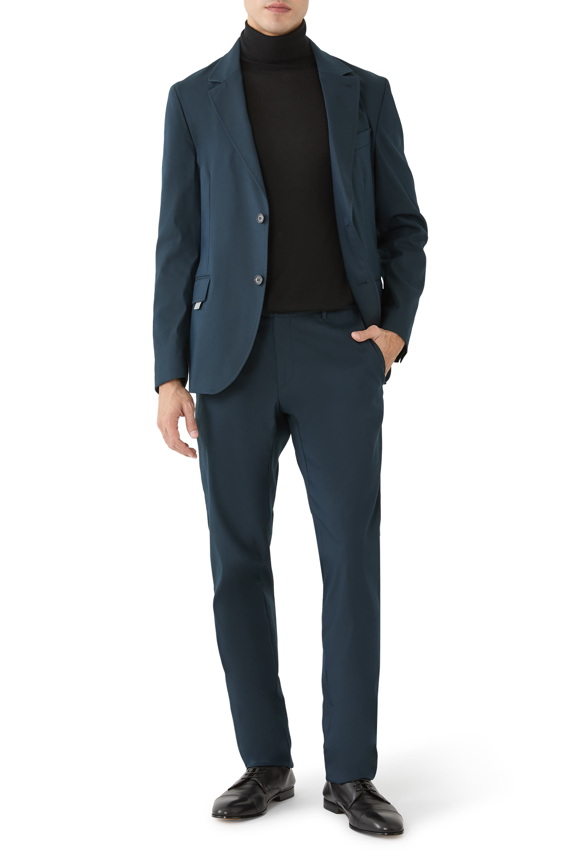 كنزة بياقة عالية وقصة ضيقة كشمير وحرير