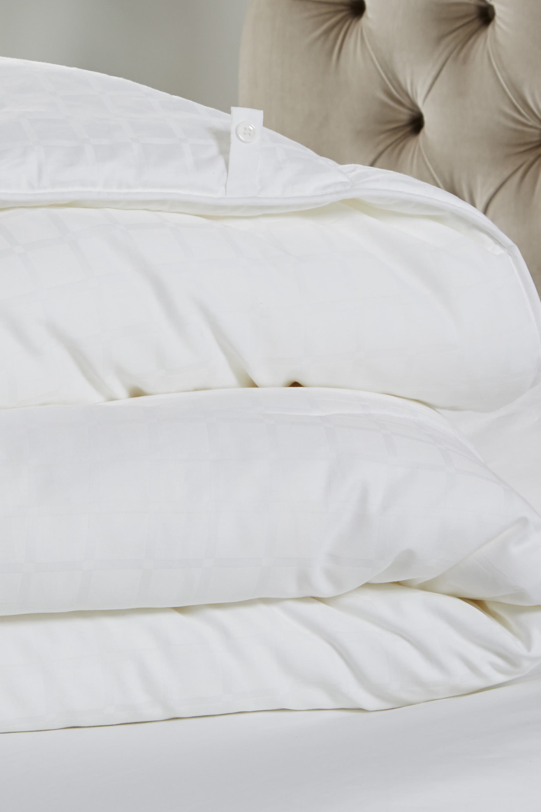 لحاف ناعم وخفيف مسامي ومضاد للحساسية