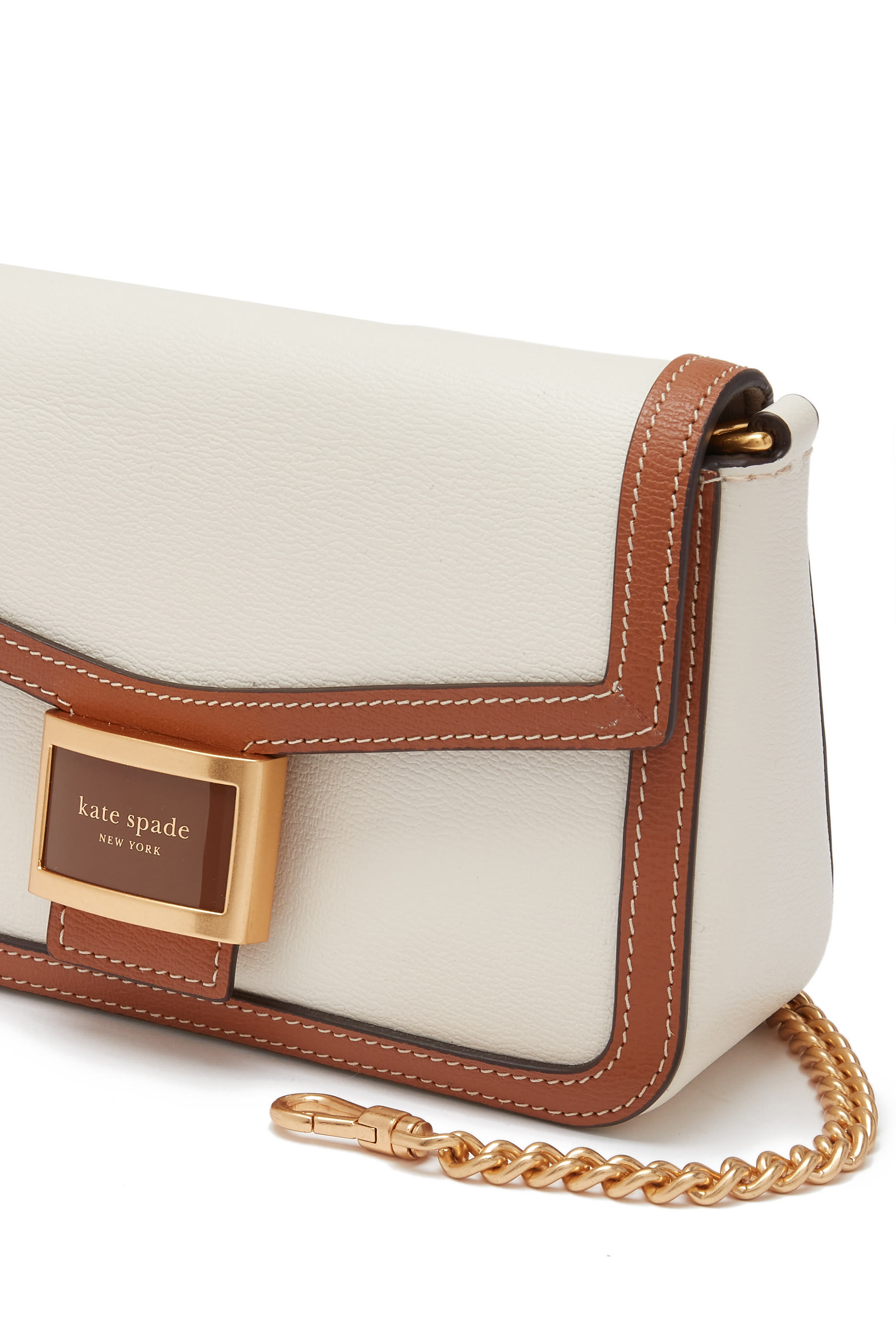 حقيبة كروس بودي بسلسلة وغطاء قلاب