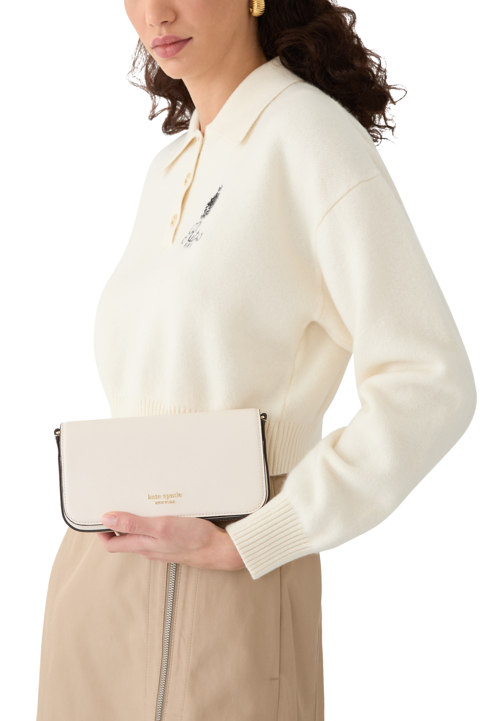 محفظة بغطاء قلاب بسلسلة