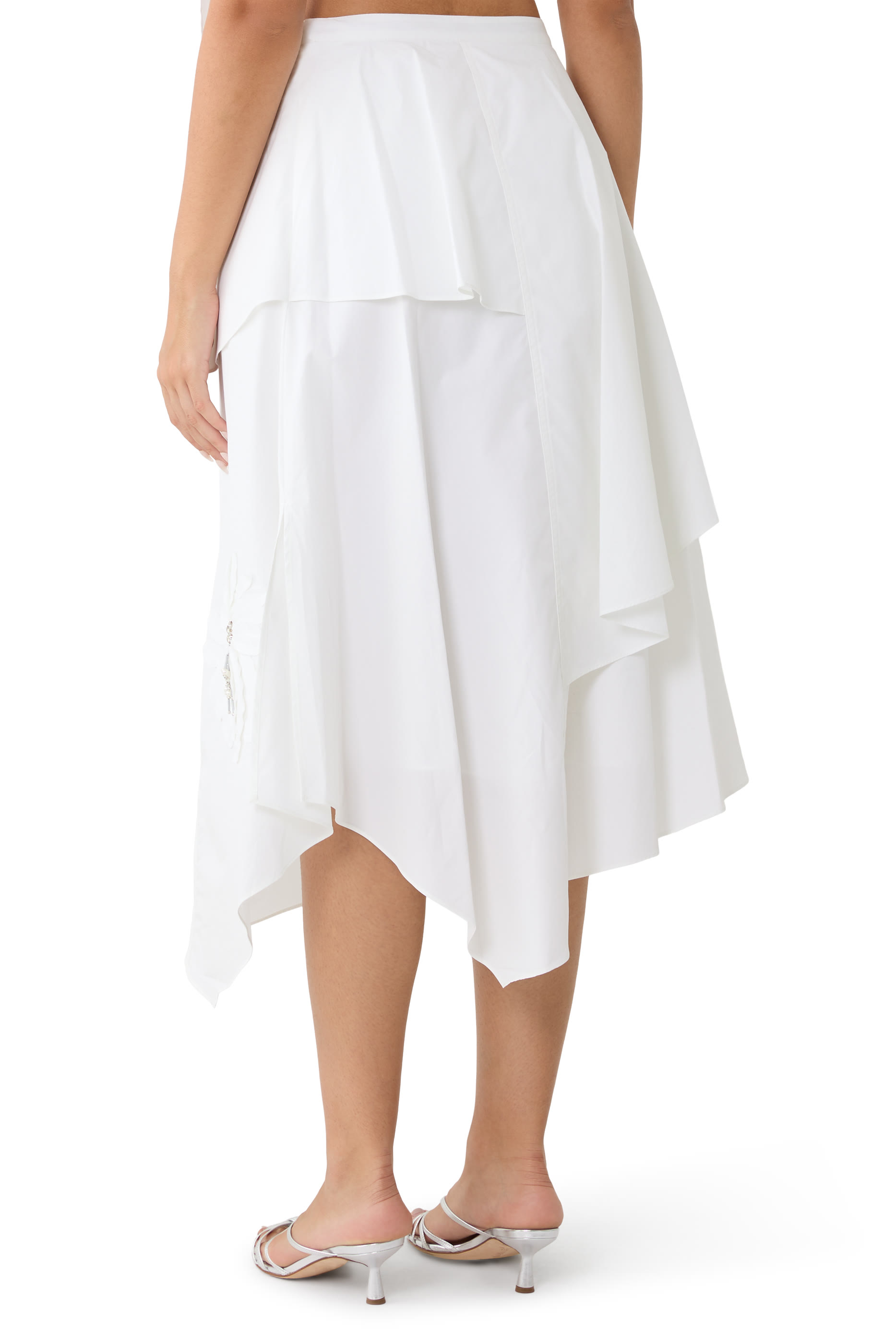 تنورة بتصميم متدرج وتطريز زهور بارزة الملمس