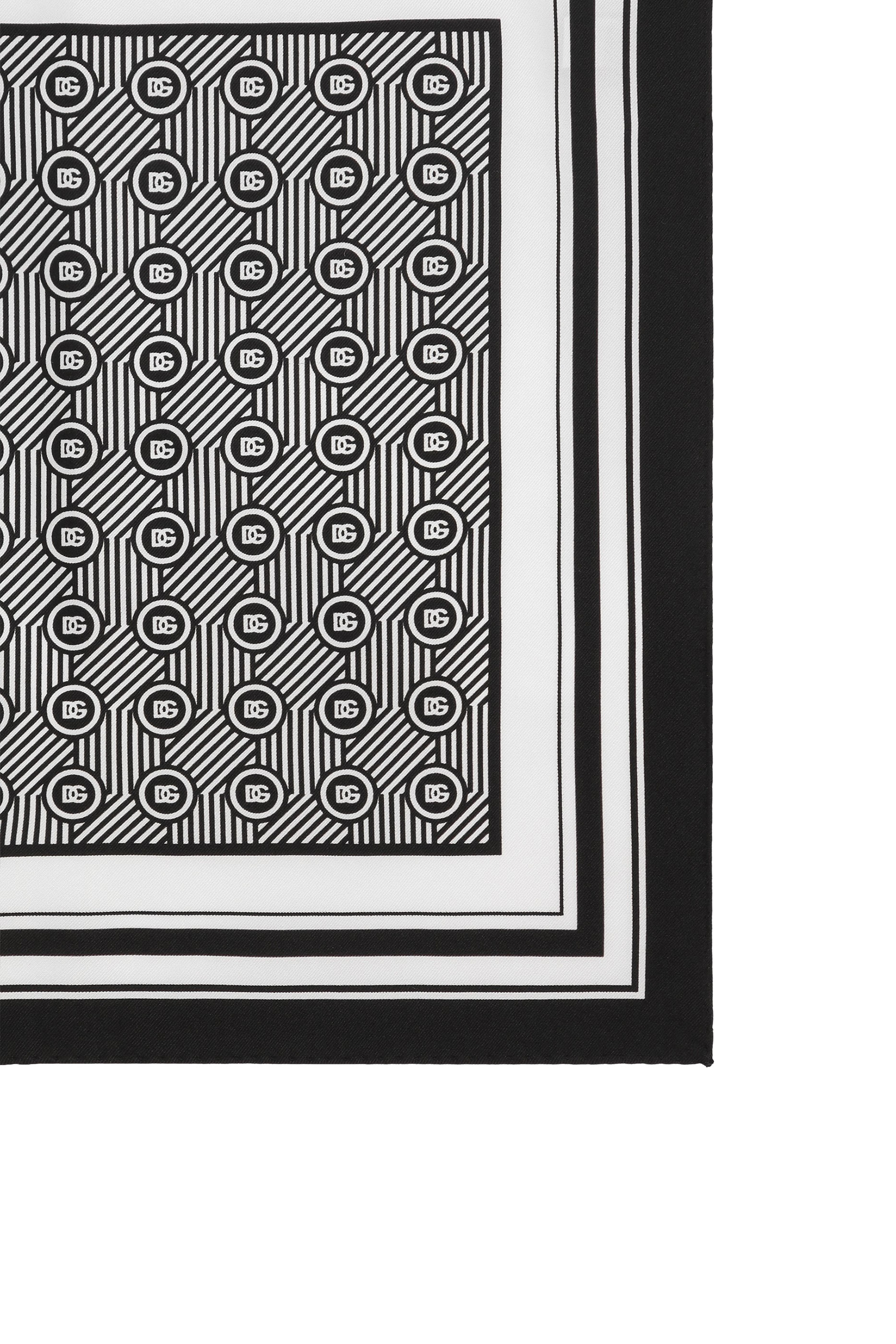 وشاح جيب مربع بطبعة بتصميم صغير حرير