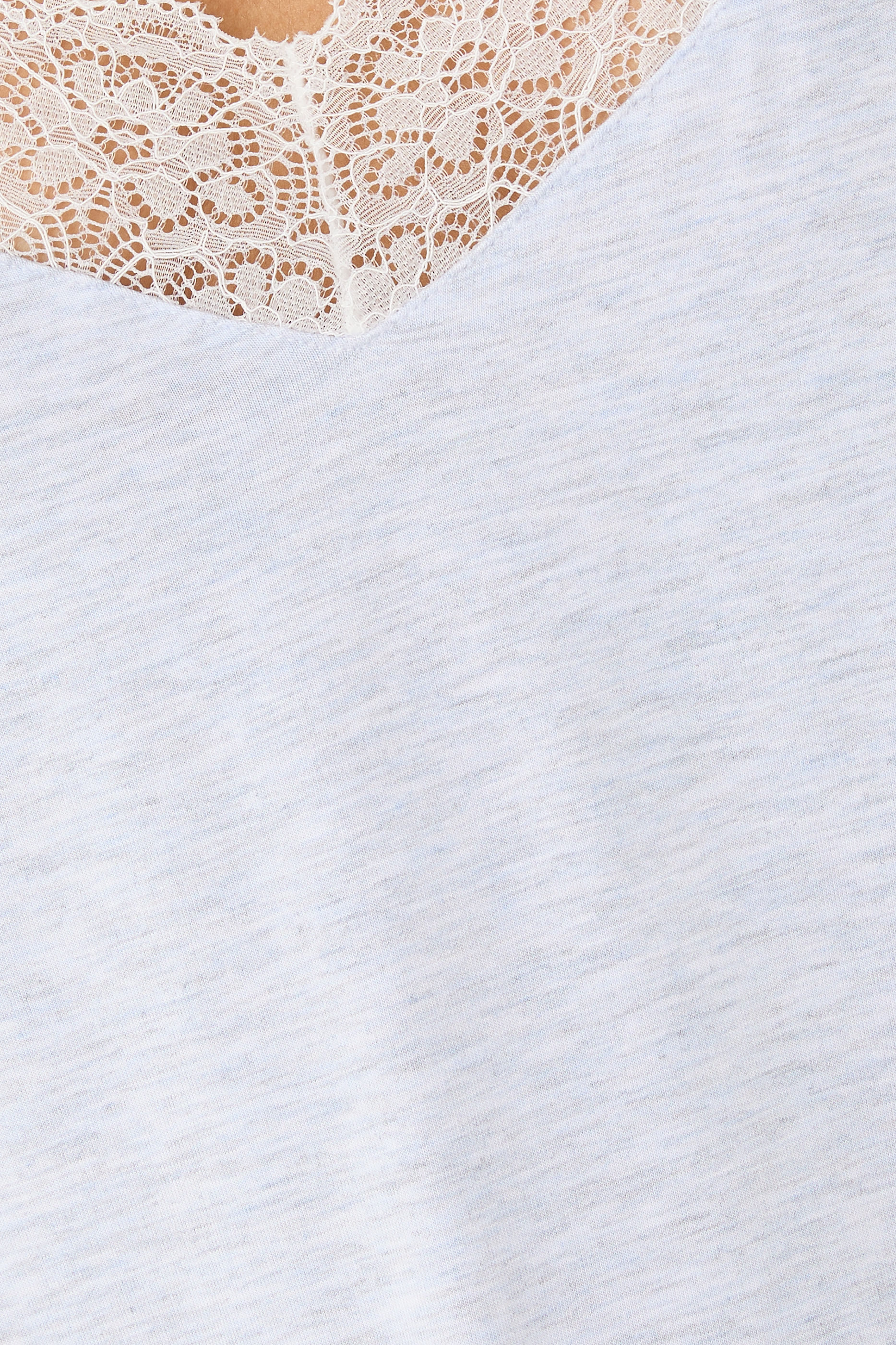 فستان نوم بنمط كاميسول جيرسيه بتفاصيل دانتيل