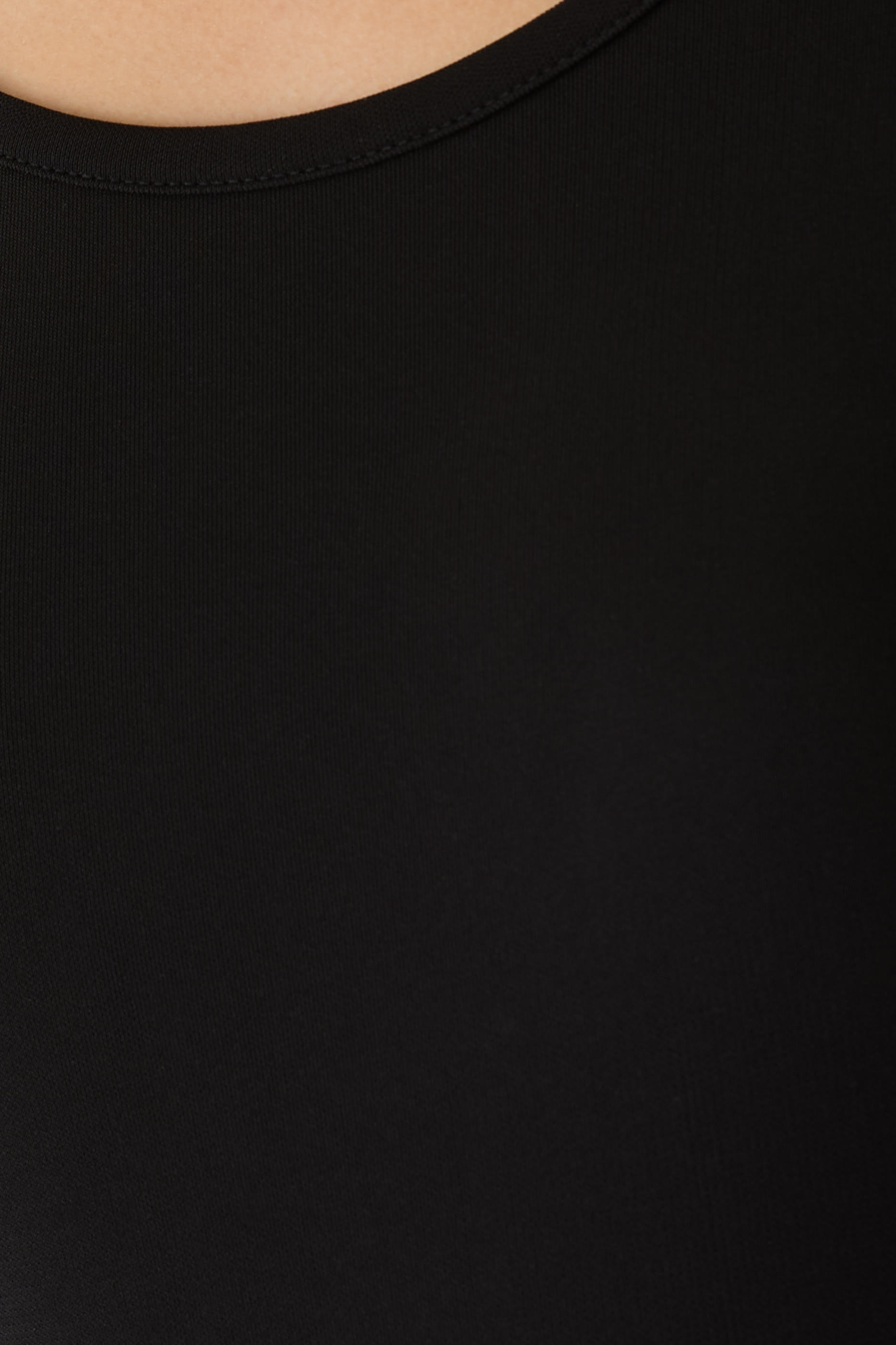 فستان بقصة واسعة سهل الارتداء