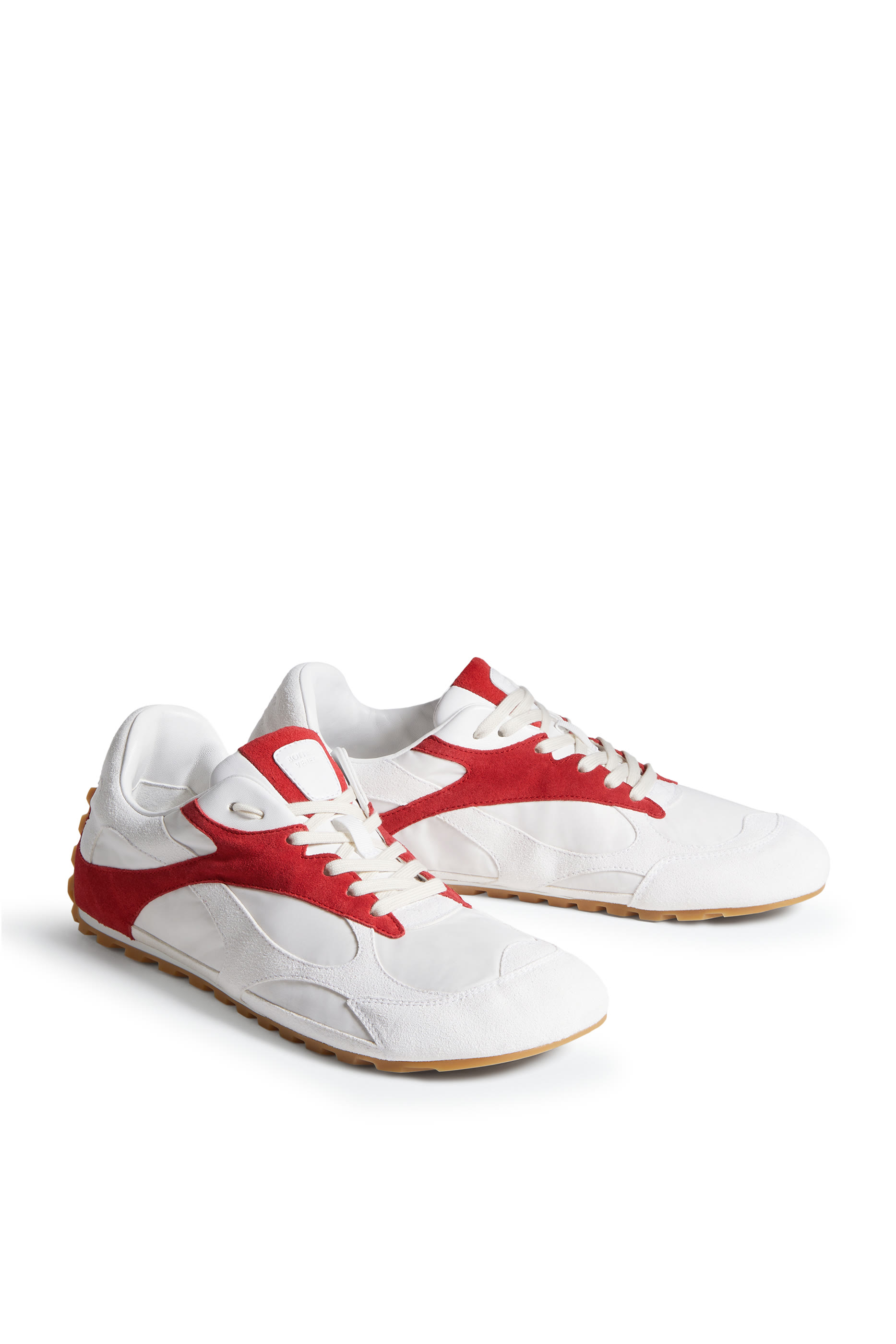 سنيكرز أوربيت فلاش