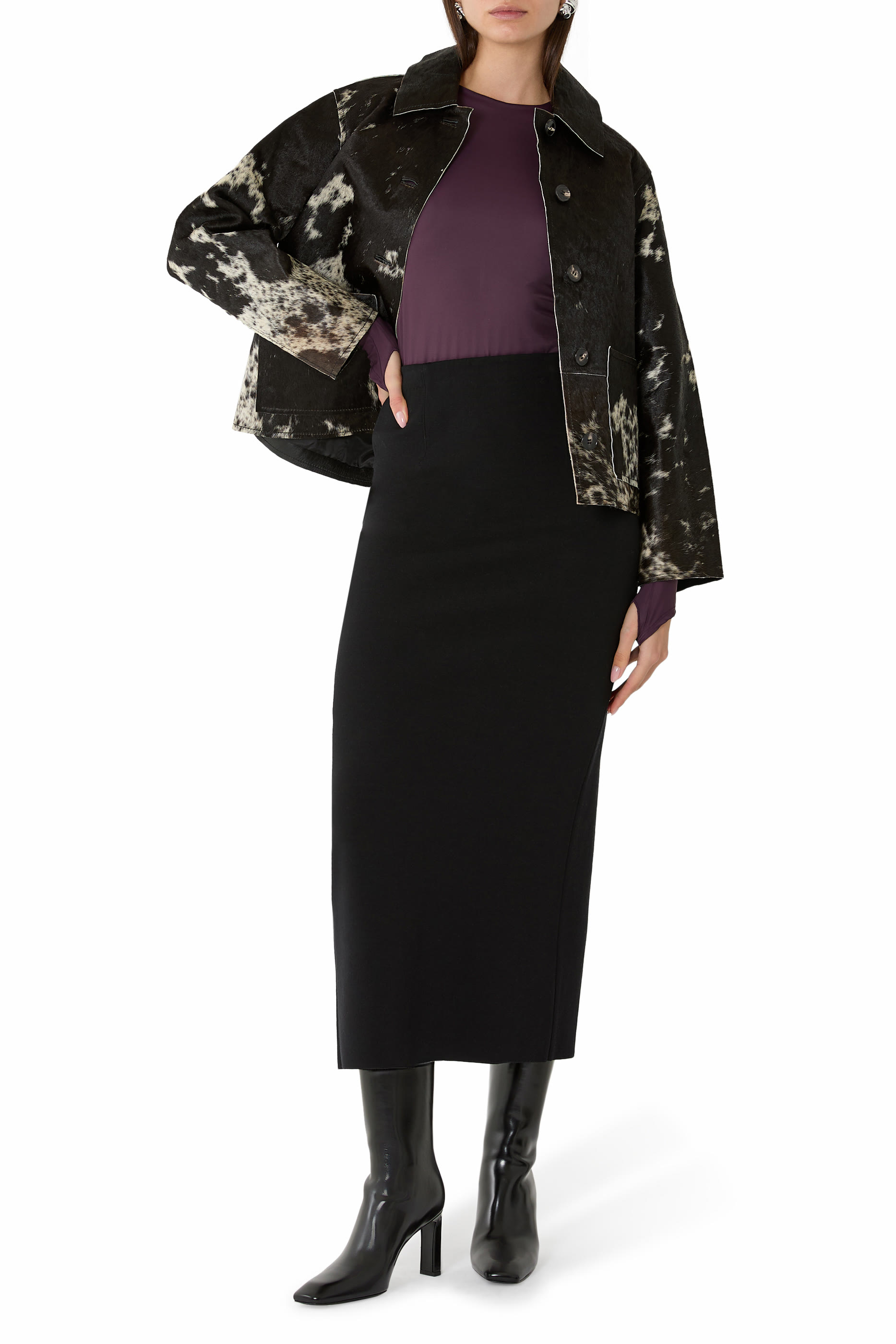 بودي سوت بأكمام طويلة مزين بشعار الماركة