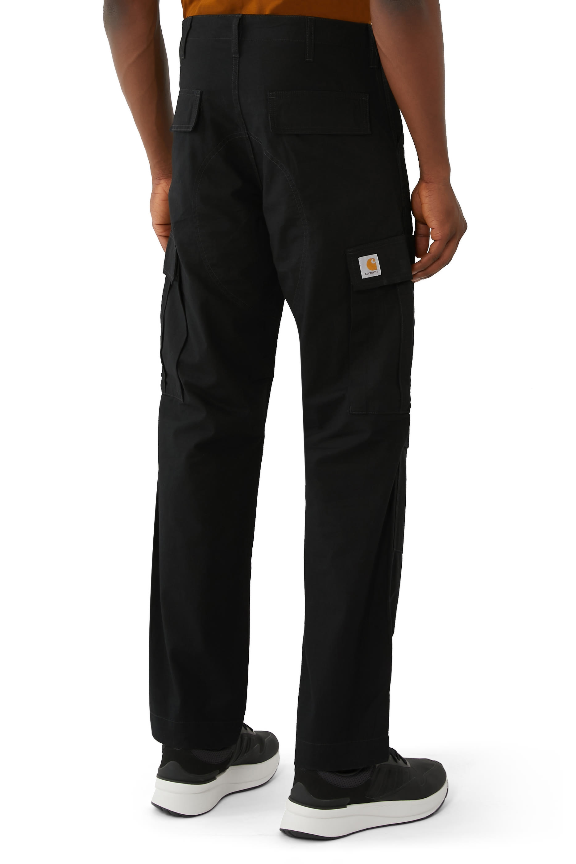 بنطال كارجو بقصة عادية