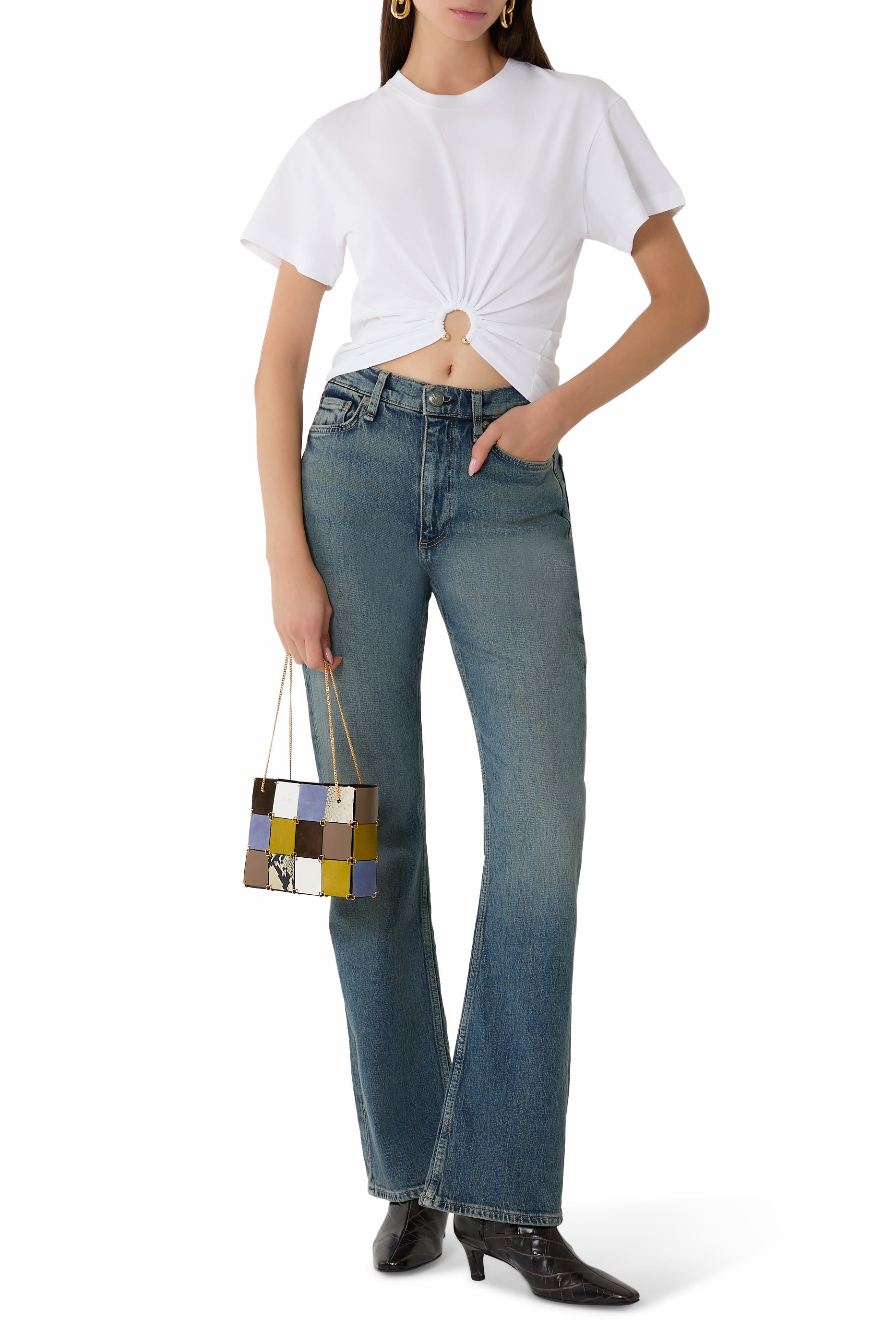 تيشيرت بحلية