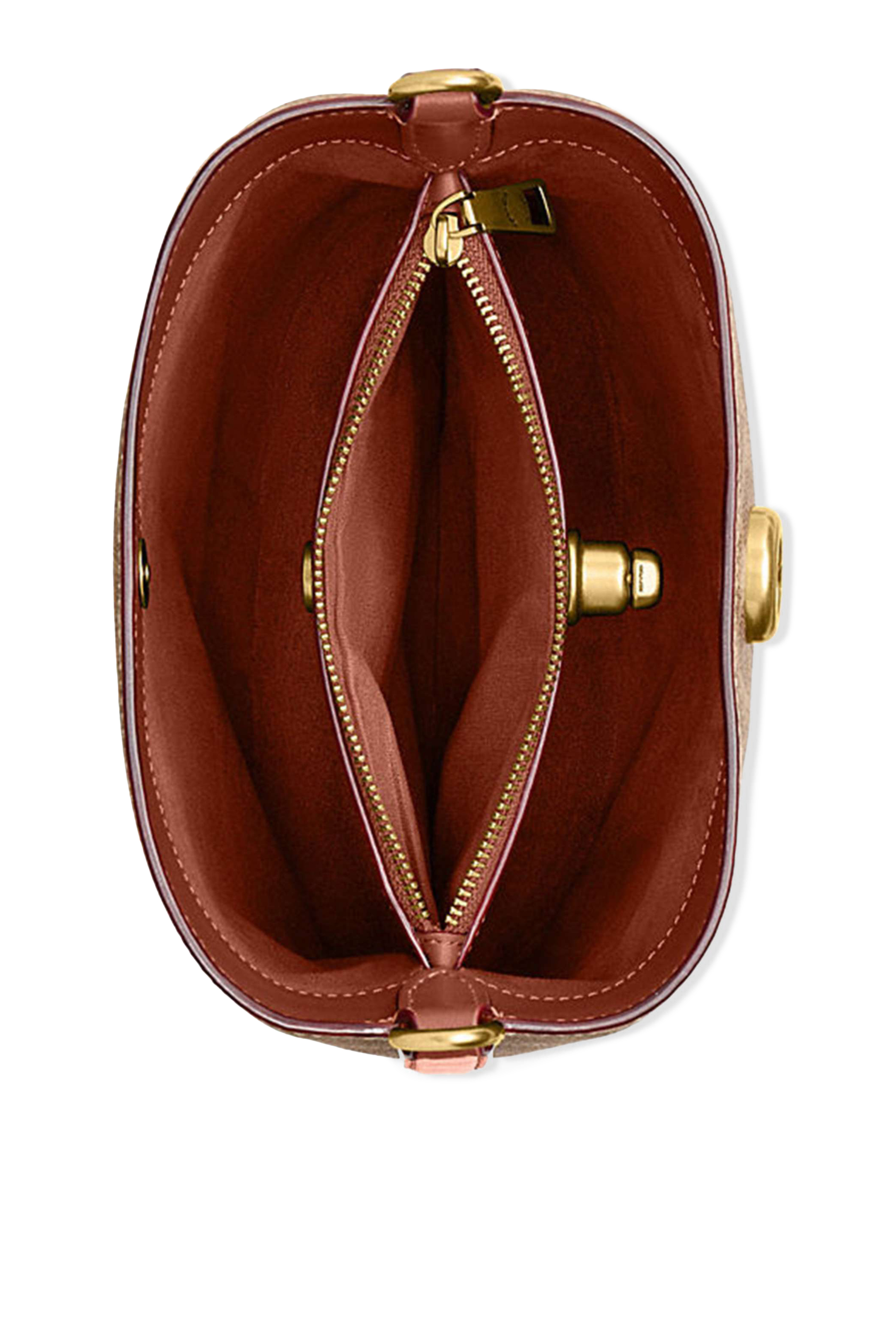 حقيبة باكيت ويلو بشعار الماركة