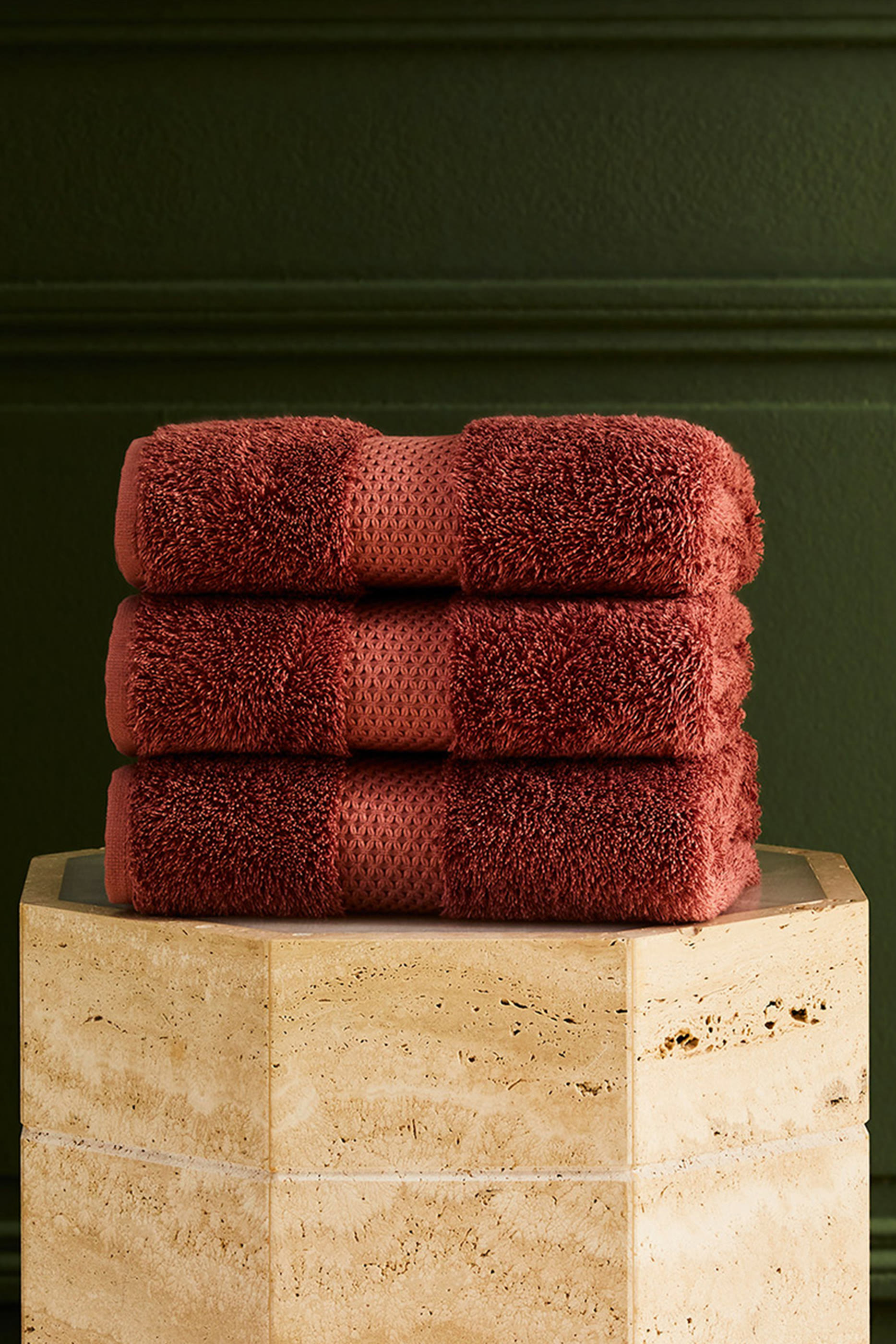 مناشف إيتوال