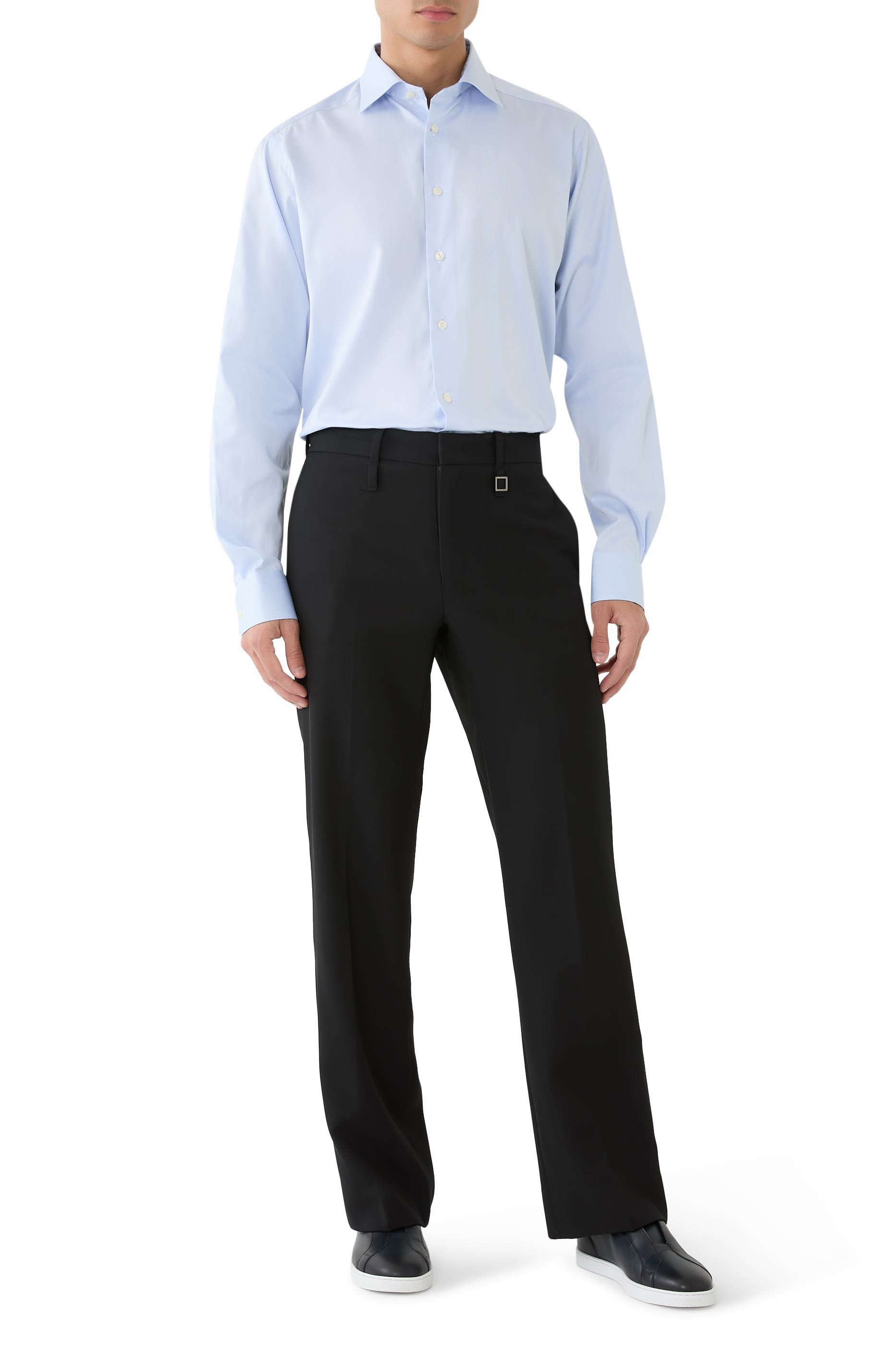 قميص تويل مميز للماركة بنقشة ميدالية بلون مغاير