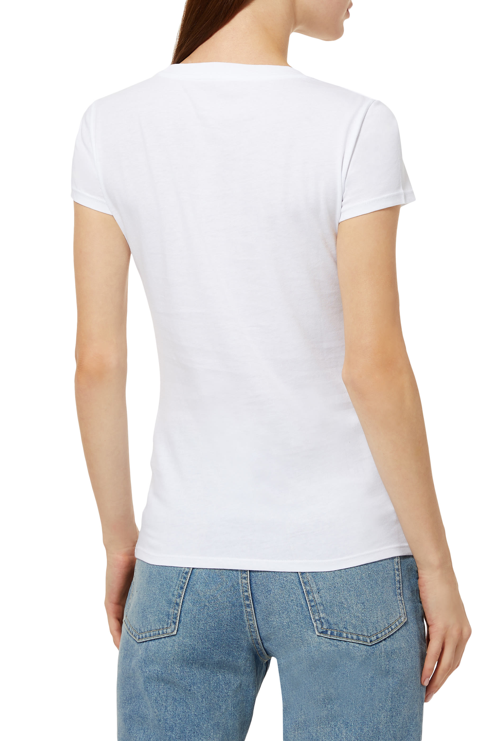 تيشيرت بشعار الماركة مزين بترتر