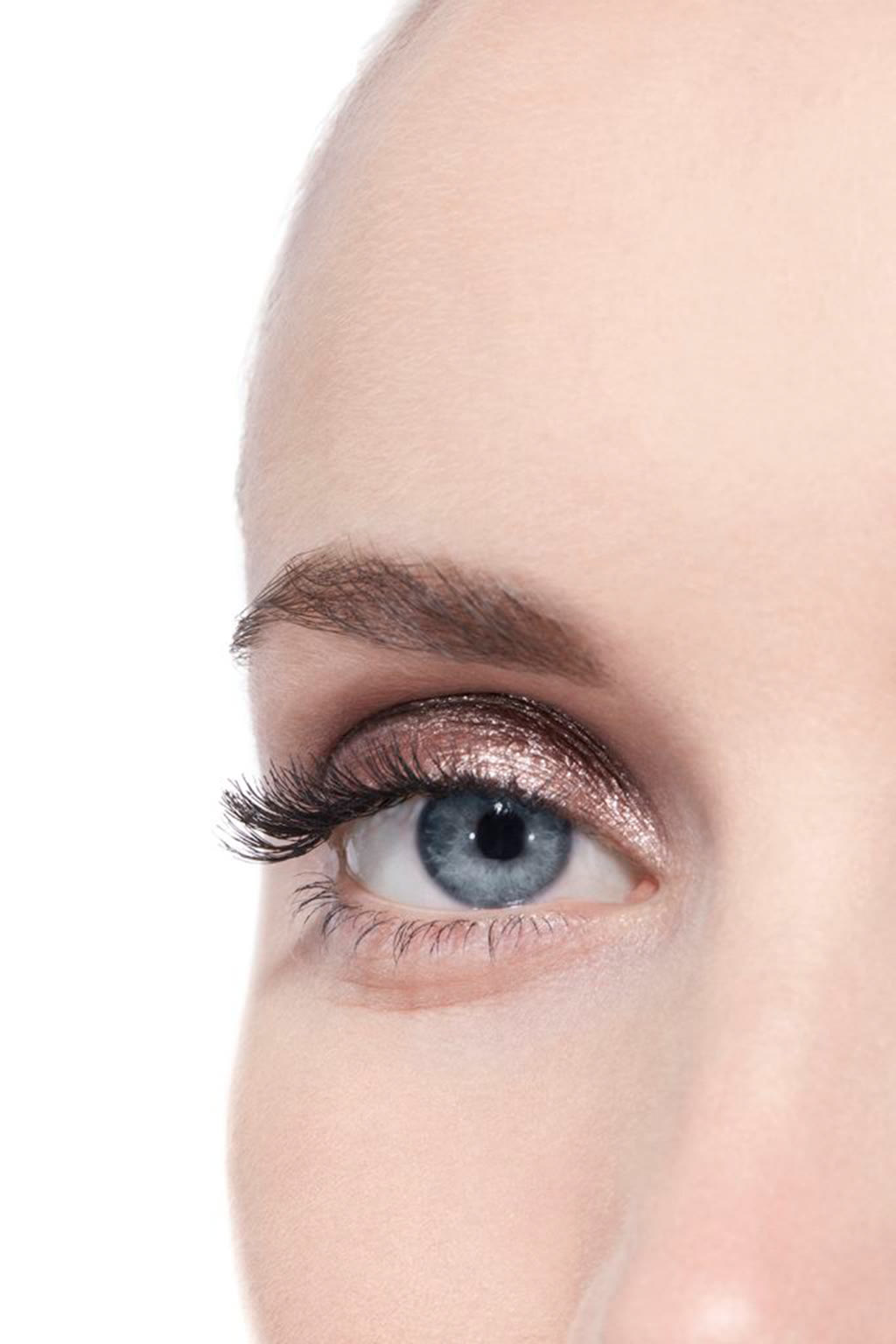 مستحضر سائل لتظيل الجفون طويل الثبات OMBRE PREMI&Egrave;RE LAQUE