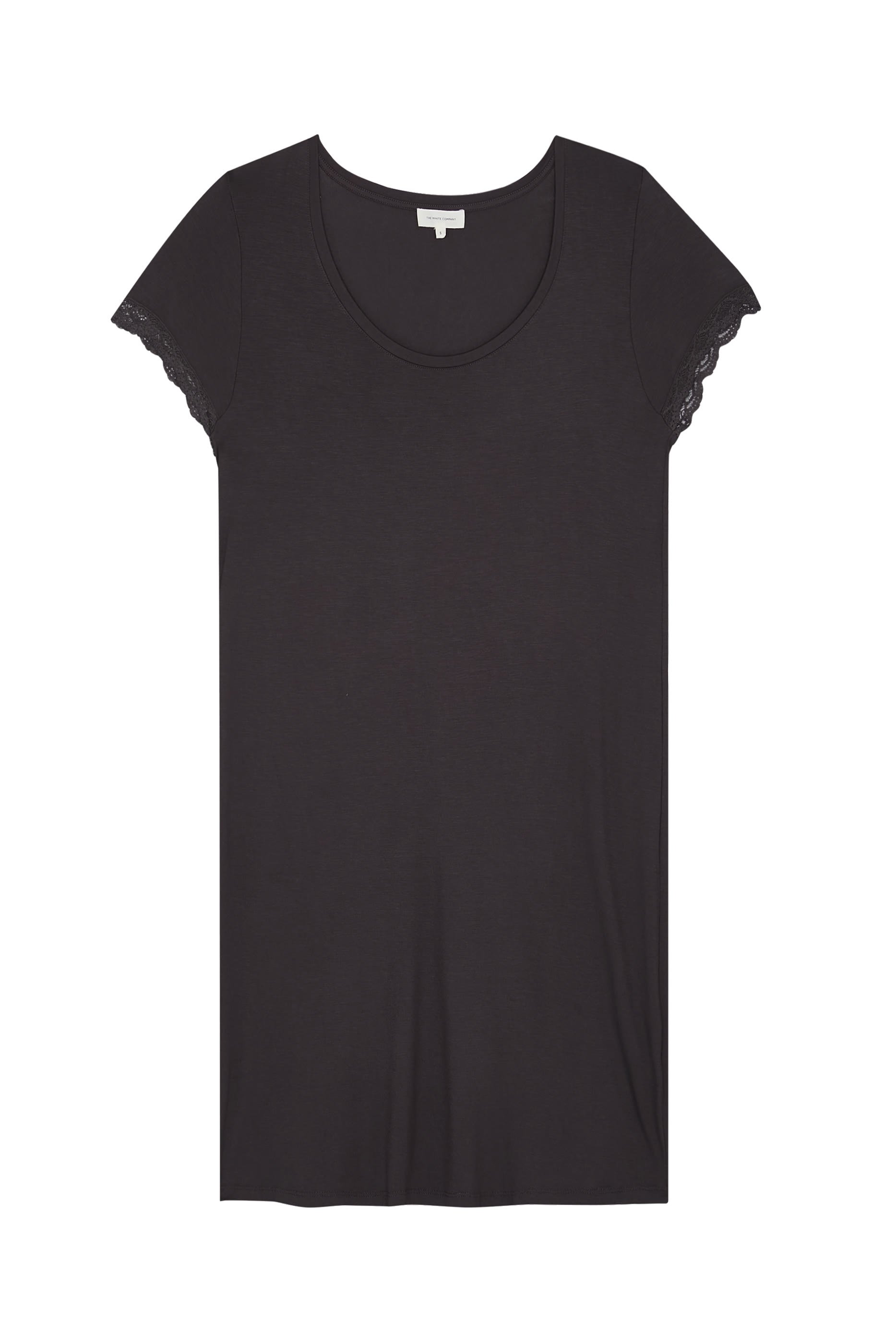 قميص نوم بياقة عميقة وحواف دانتيل جيرسيه 