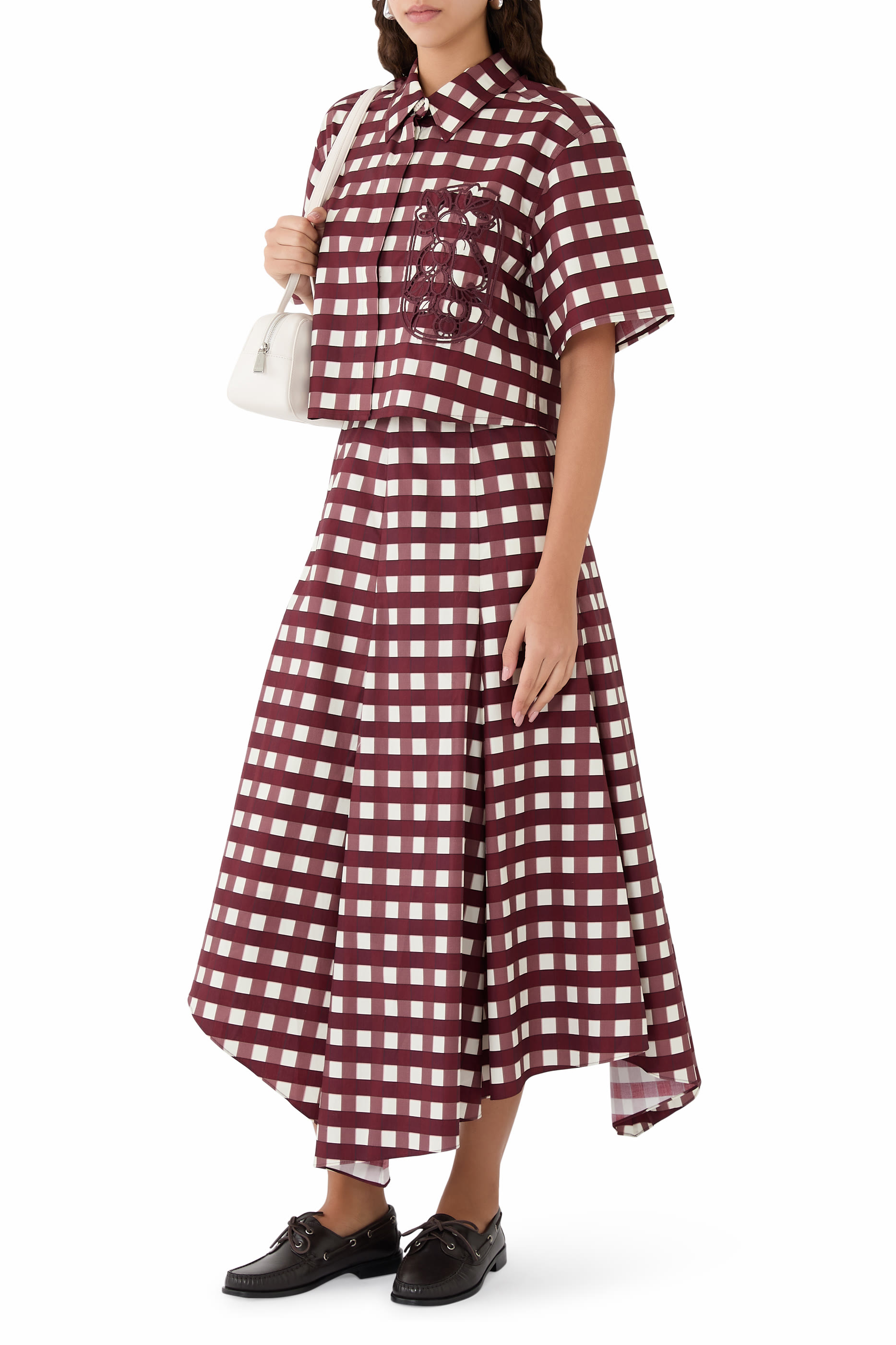 قميص فلافيو بقصة مربعة