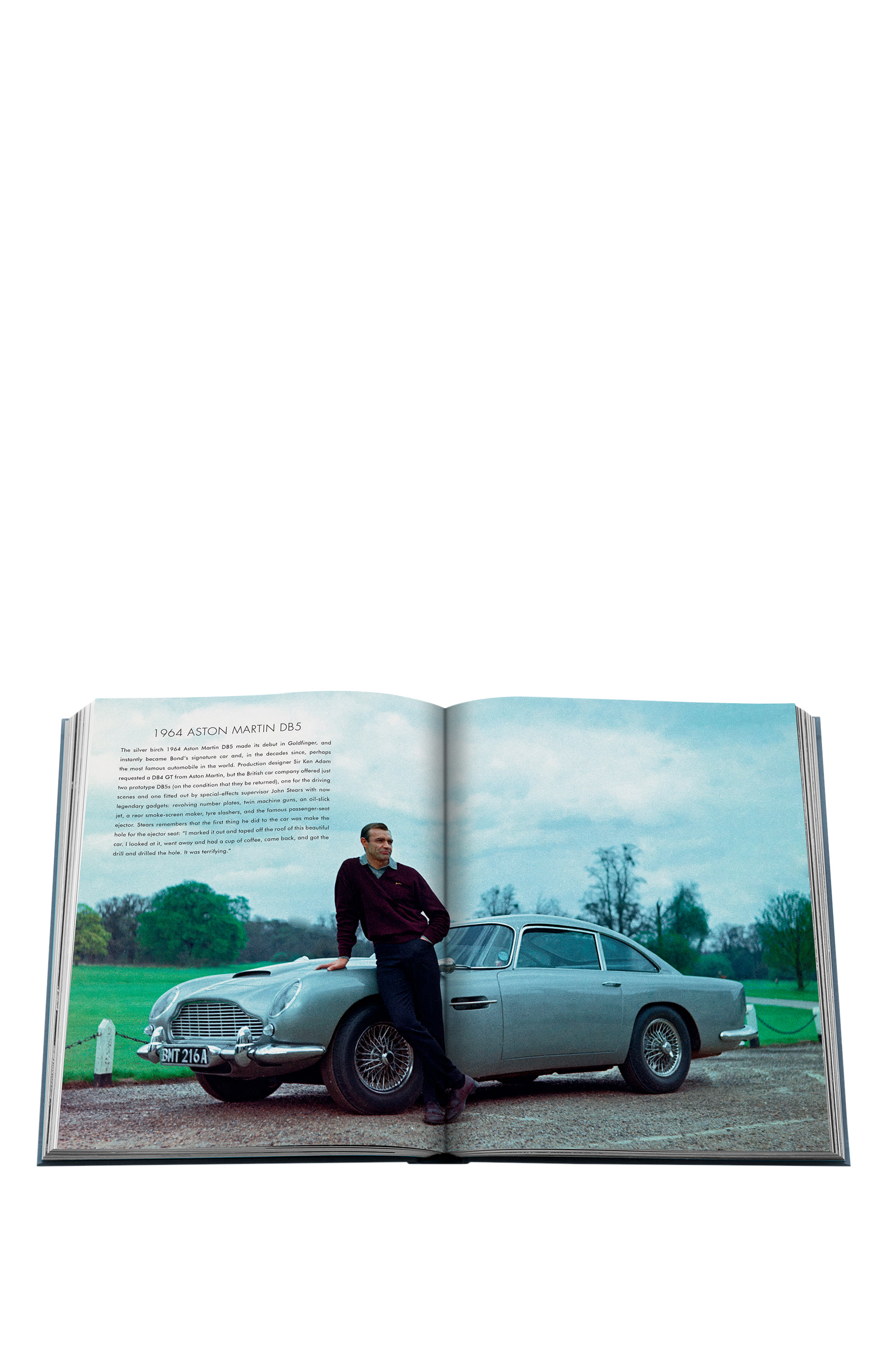 كتاب جيمس بوند كارز