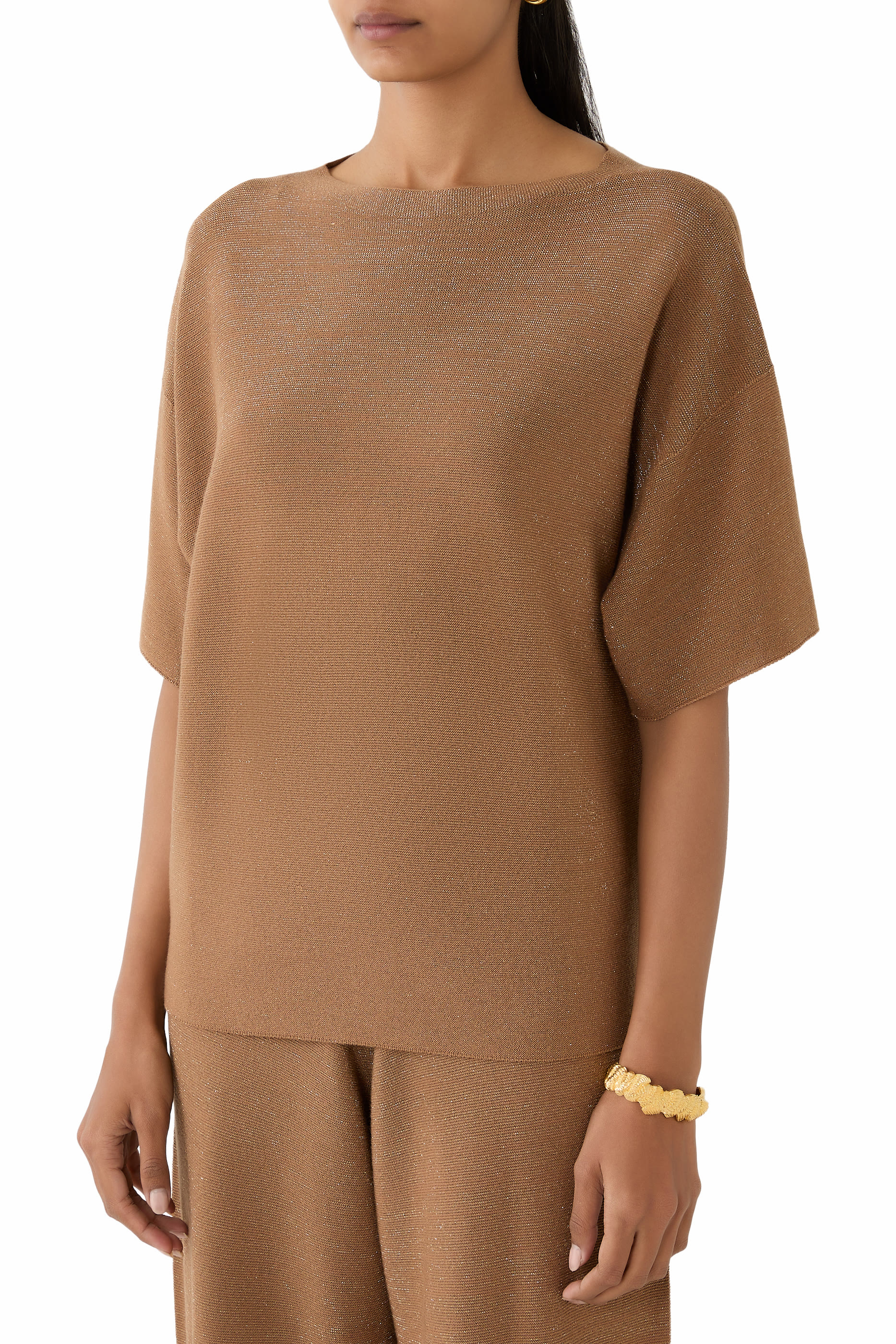 تيشيرت طويل