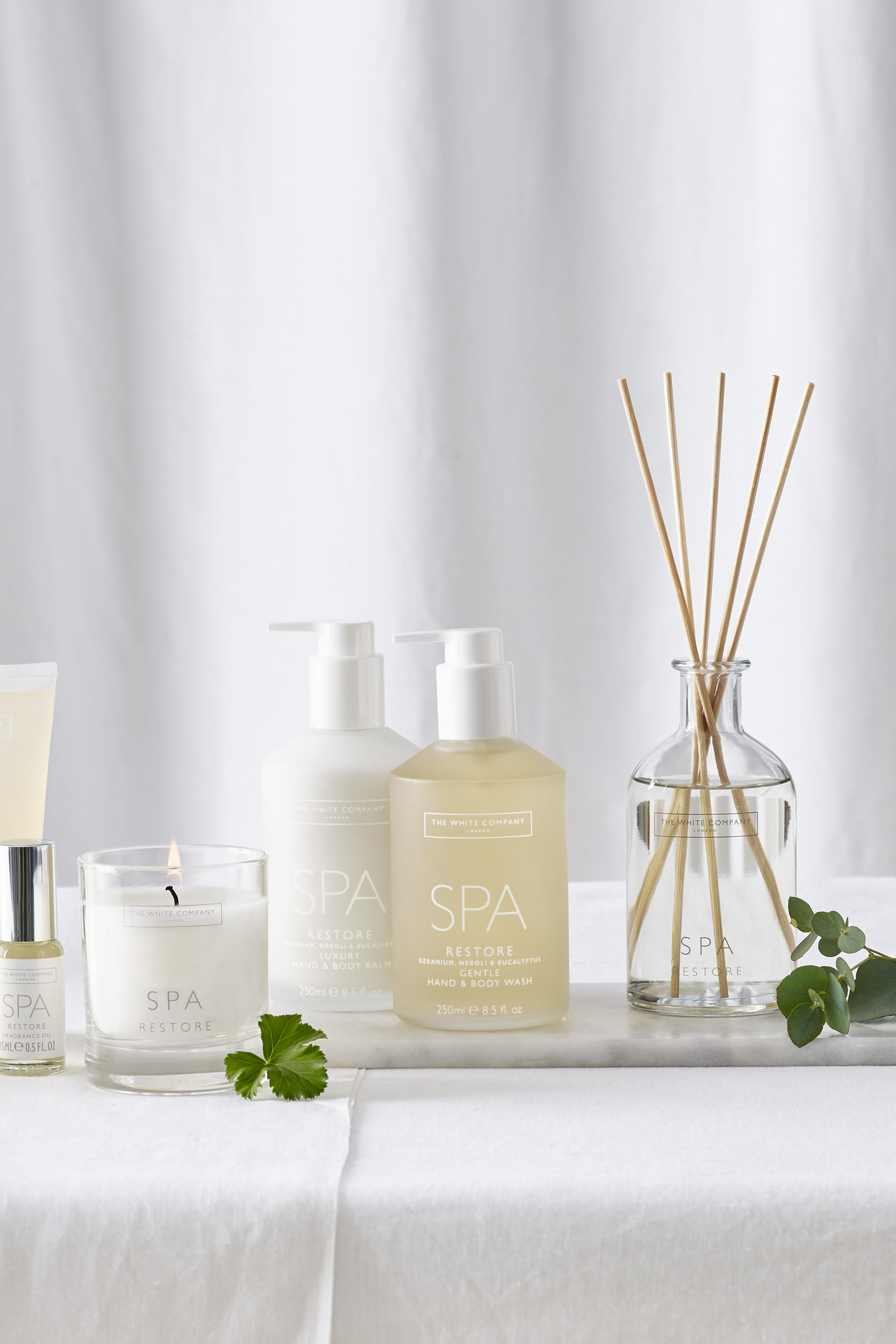 موزع عطر سبا ريستور