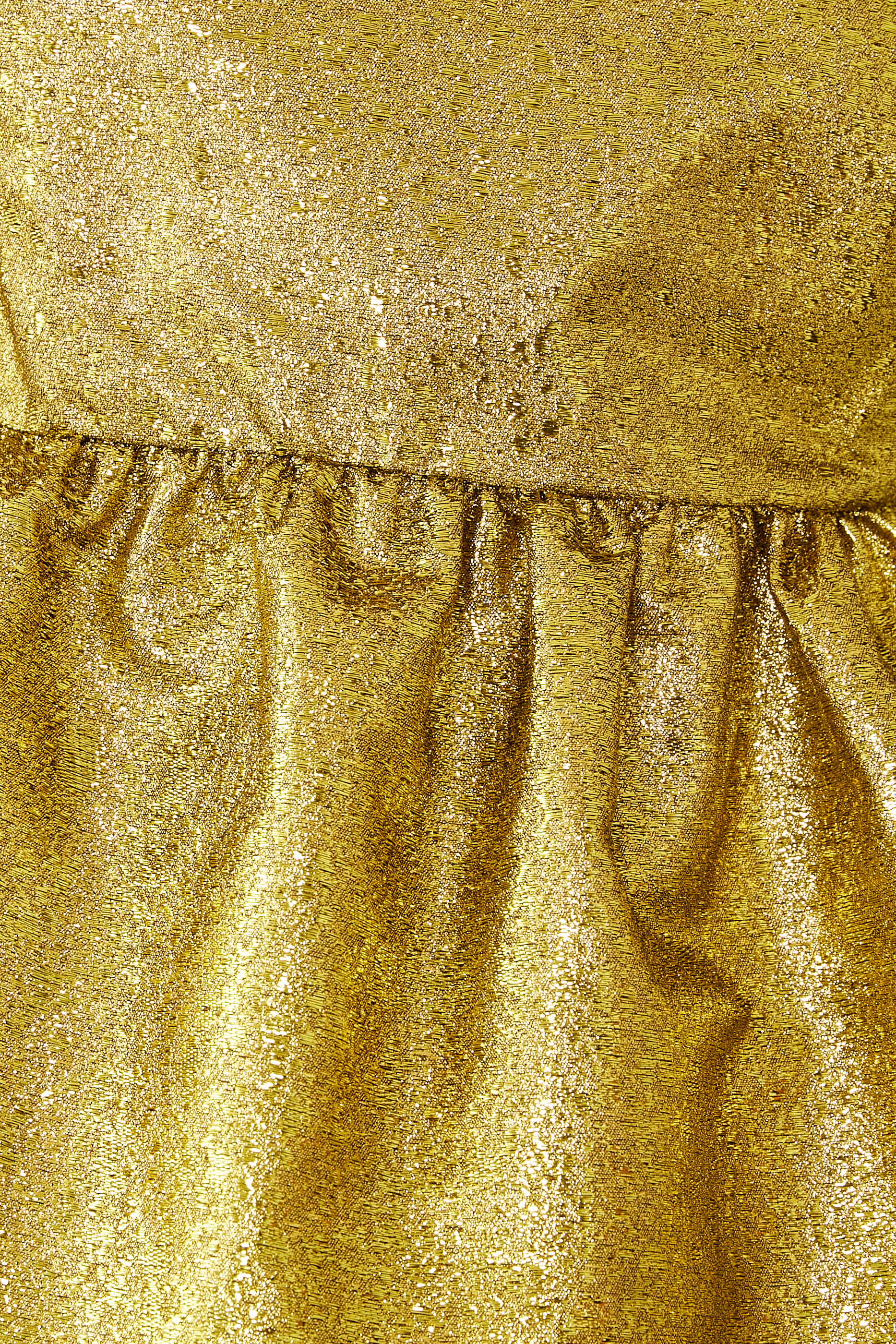 بلوزة كينسلي بأكمام منفوخة وحافة جرس