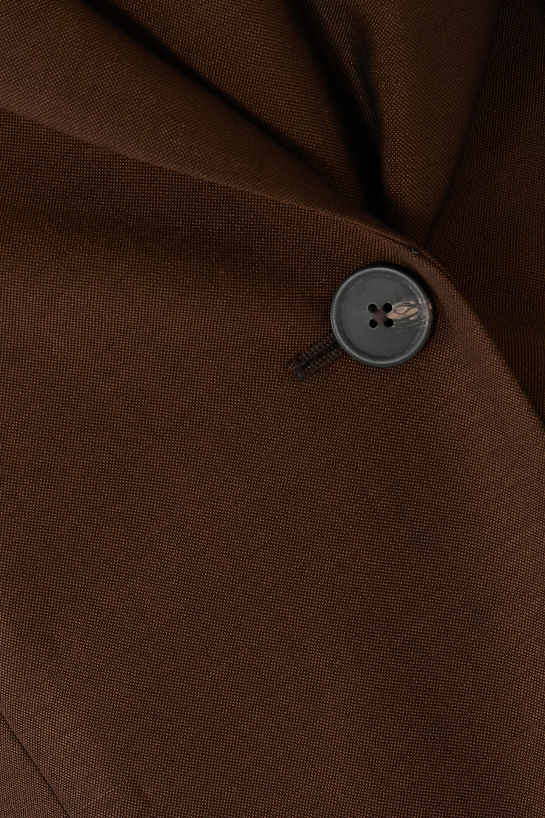  Dual Tone Piqué Overlap Suit Jacket