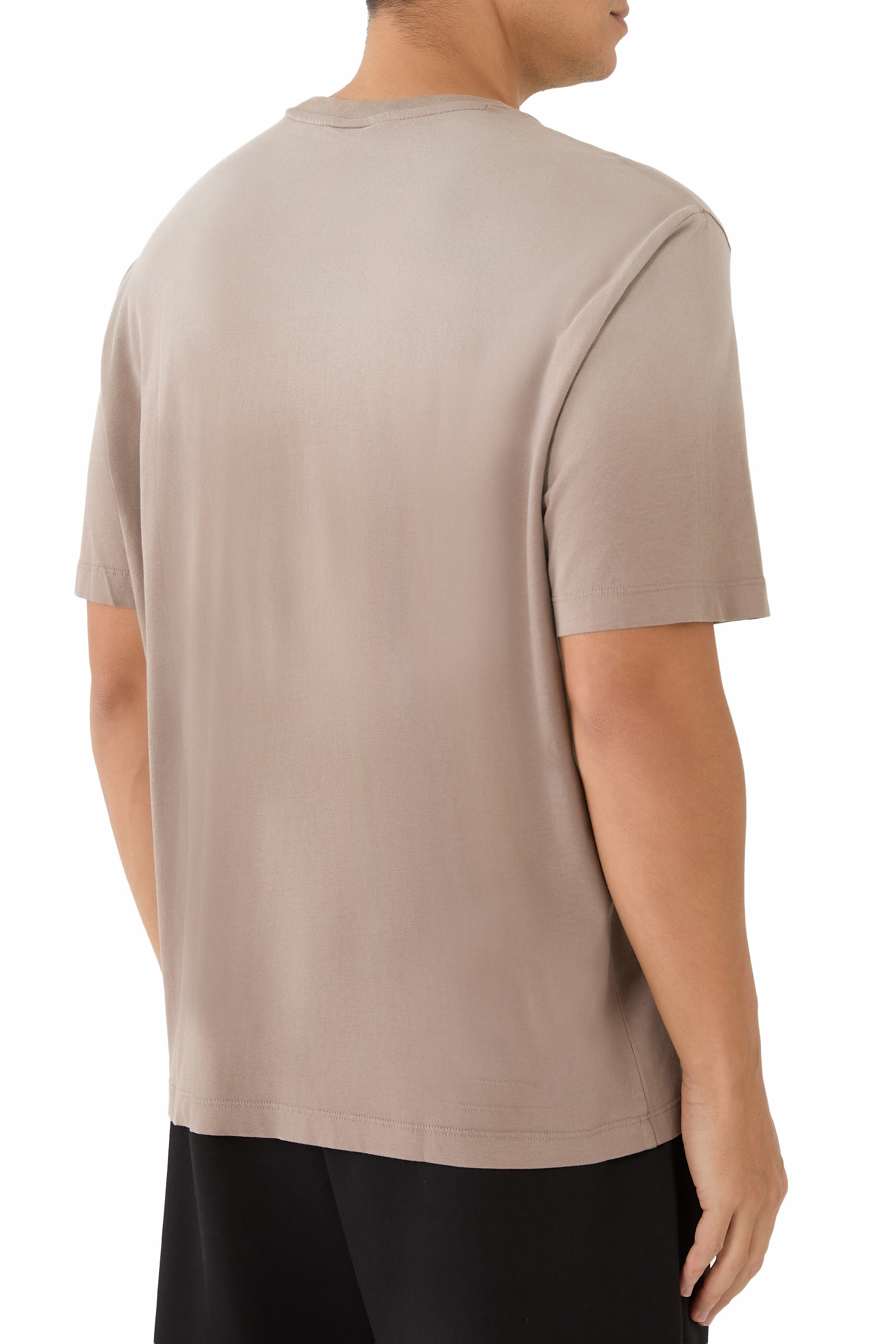 تيشيرت بشعار حرفي الماركة