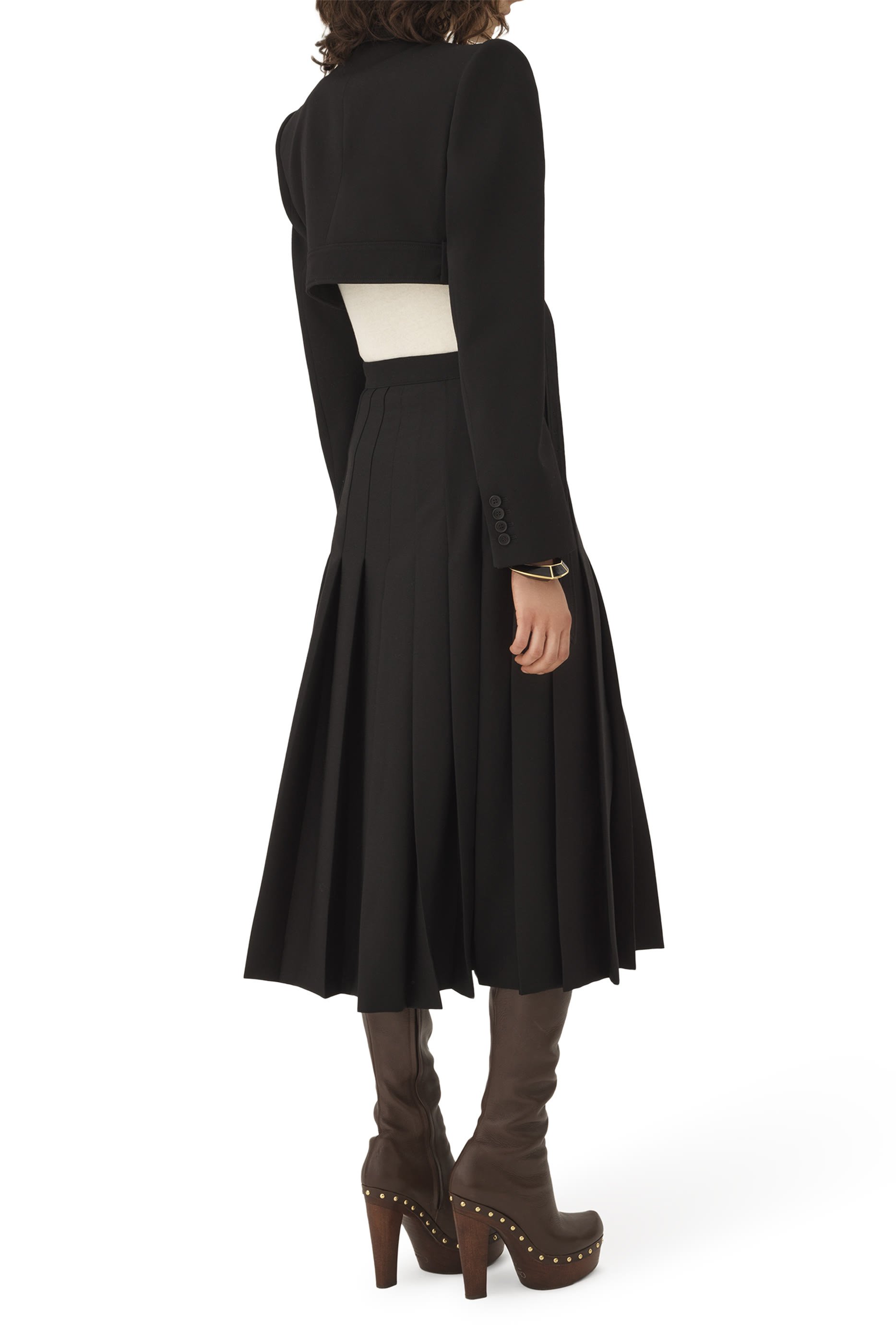 تنورة متوسطة الطول بطيات وأشرطة جلد بمشابك