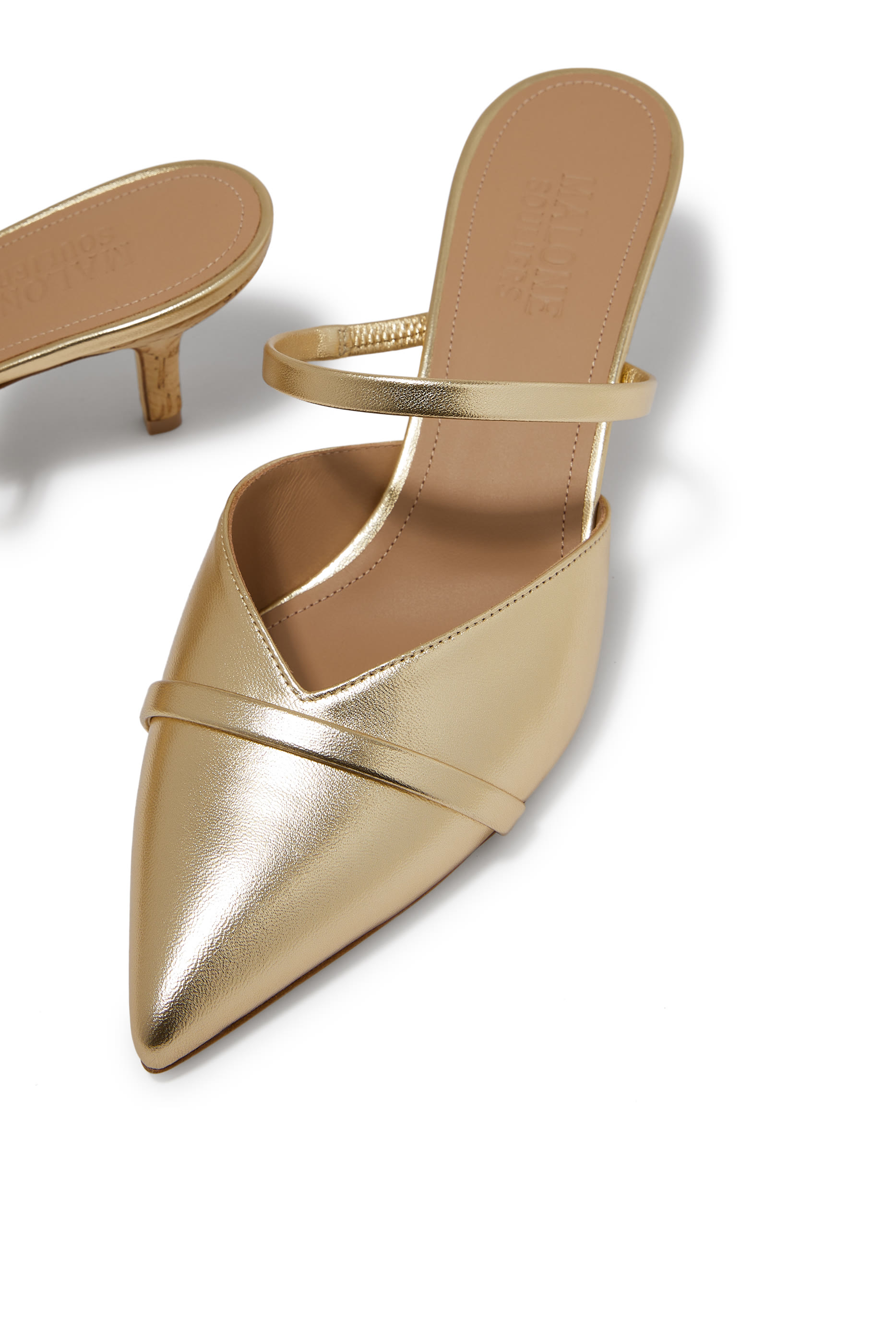 حذاء فرانكي 45 بفتوح من الخلف بكعب منخفض جلد بلون ذهبي