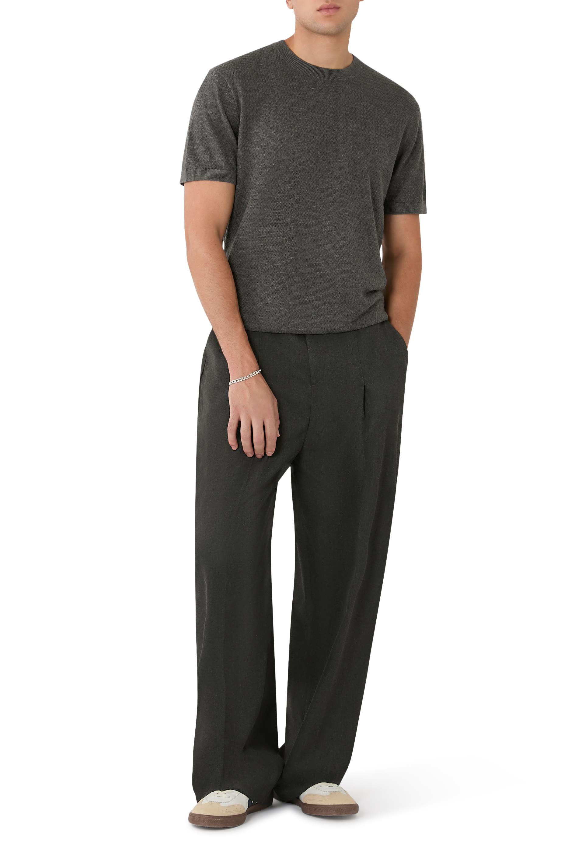 تيشيرت كولبن