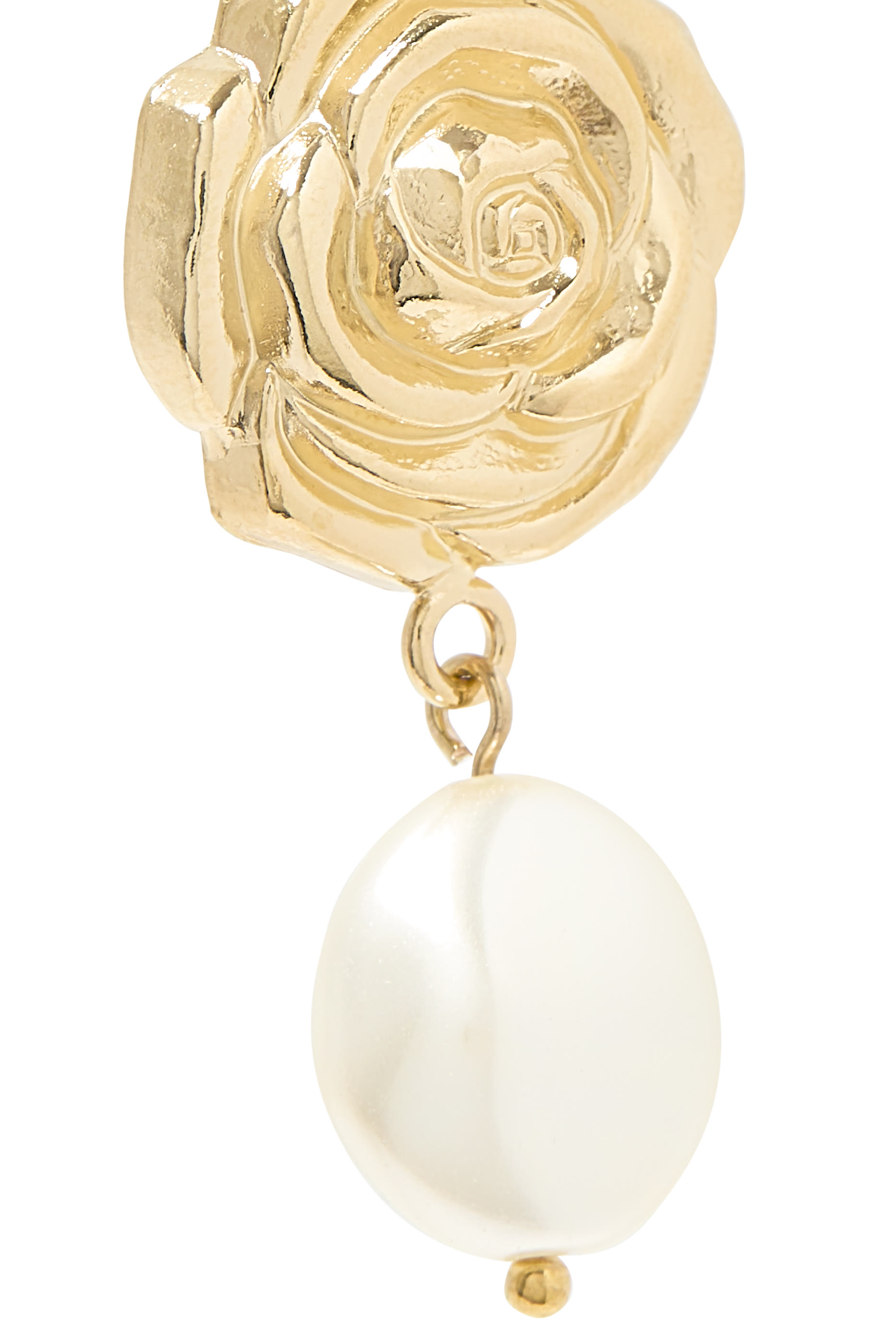 أقراط روسيتا مزينة بلؤلؤ